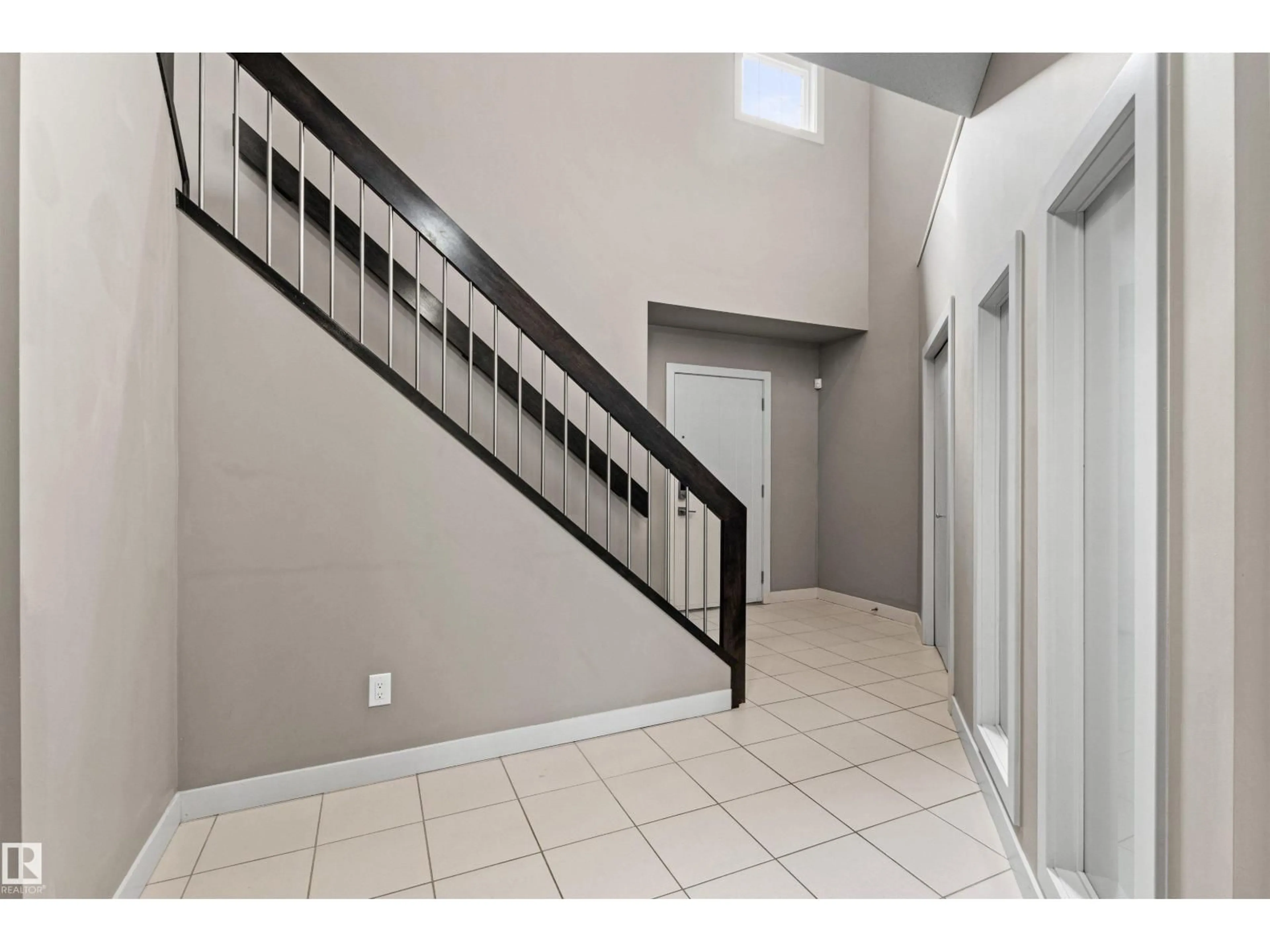 Unknown for NW - 8804 217 ST, Edmonton Alberta T5T4R4