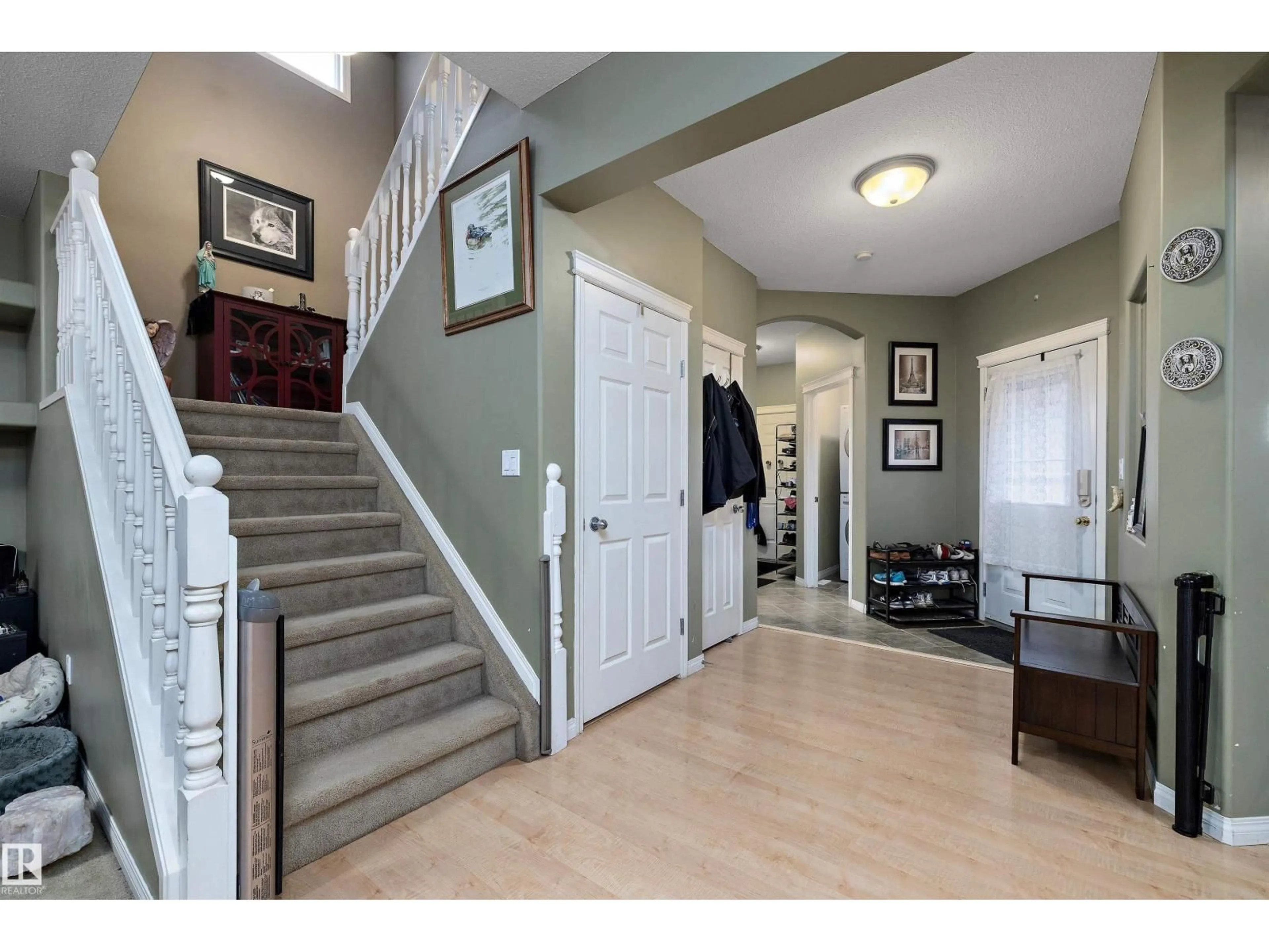 Indoor entryway for 17808 109 ST, Edmonton Alberta T5X6H6