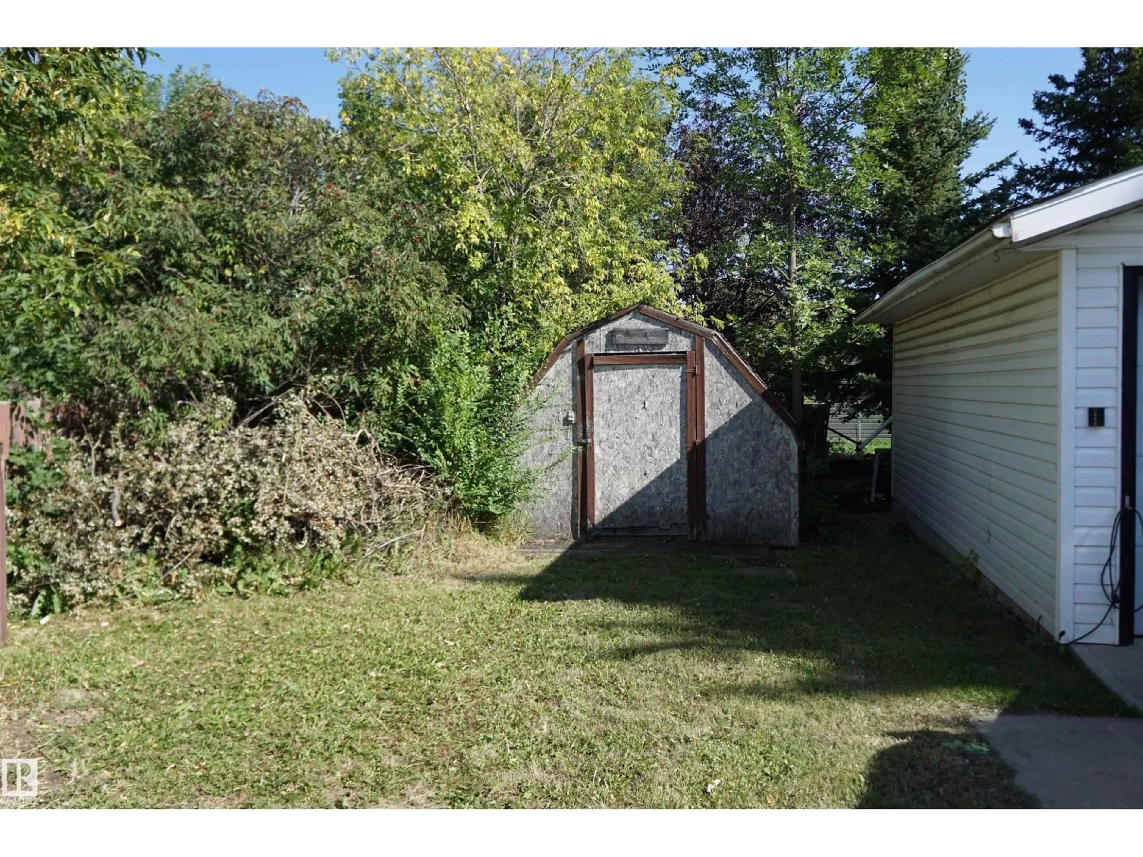 Shed for 5515 54 ST, Leduc Alberta T9E5P4