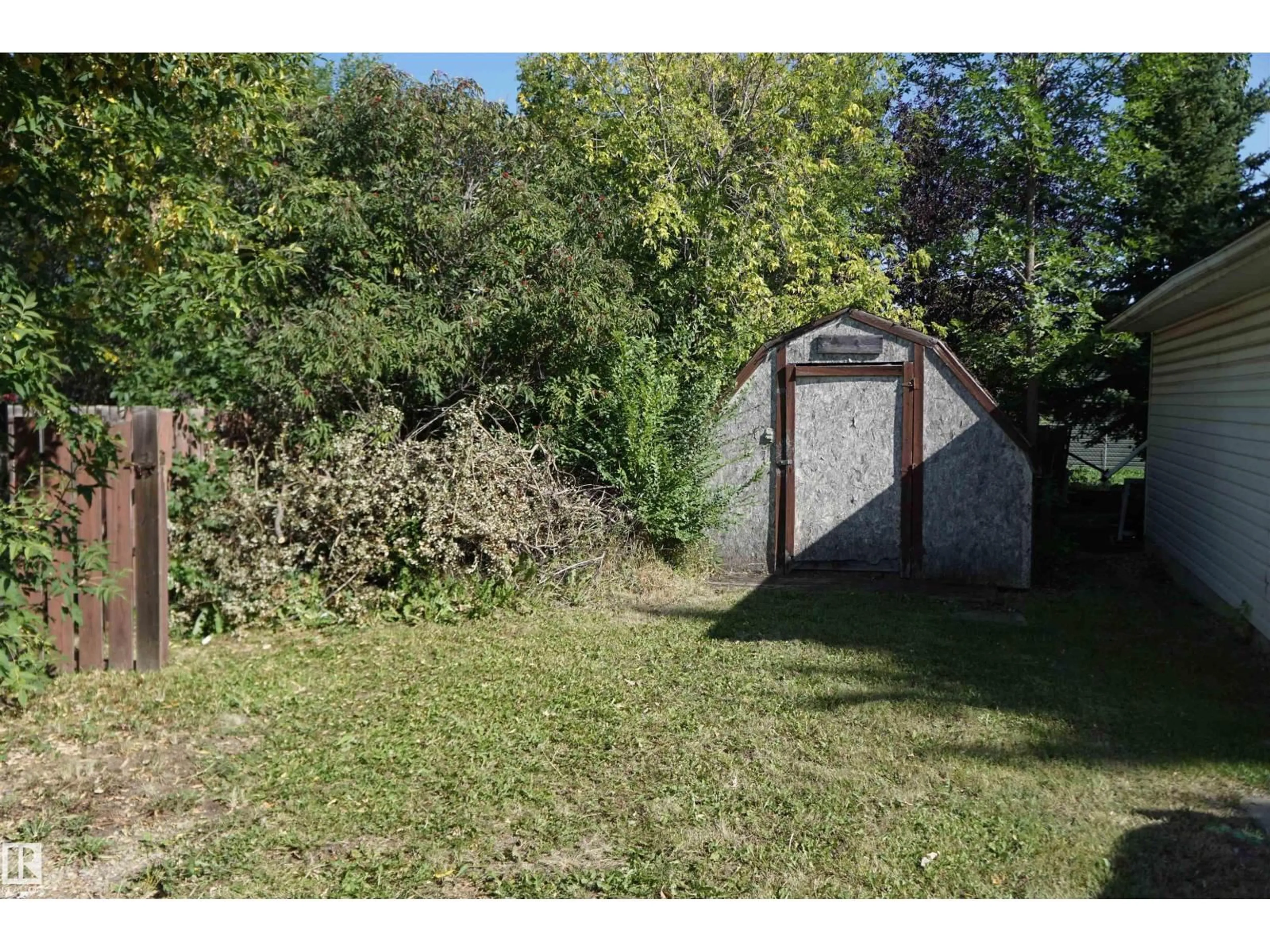 Shed for 5515 54 ST, Leduc Alberta T9E5P4