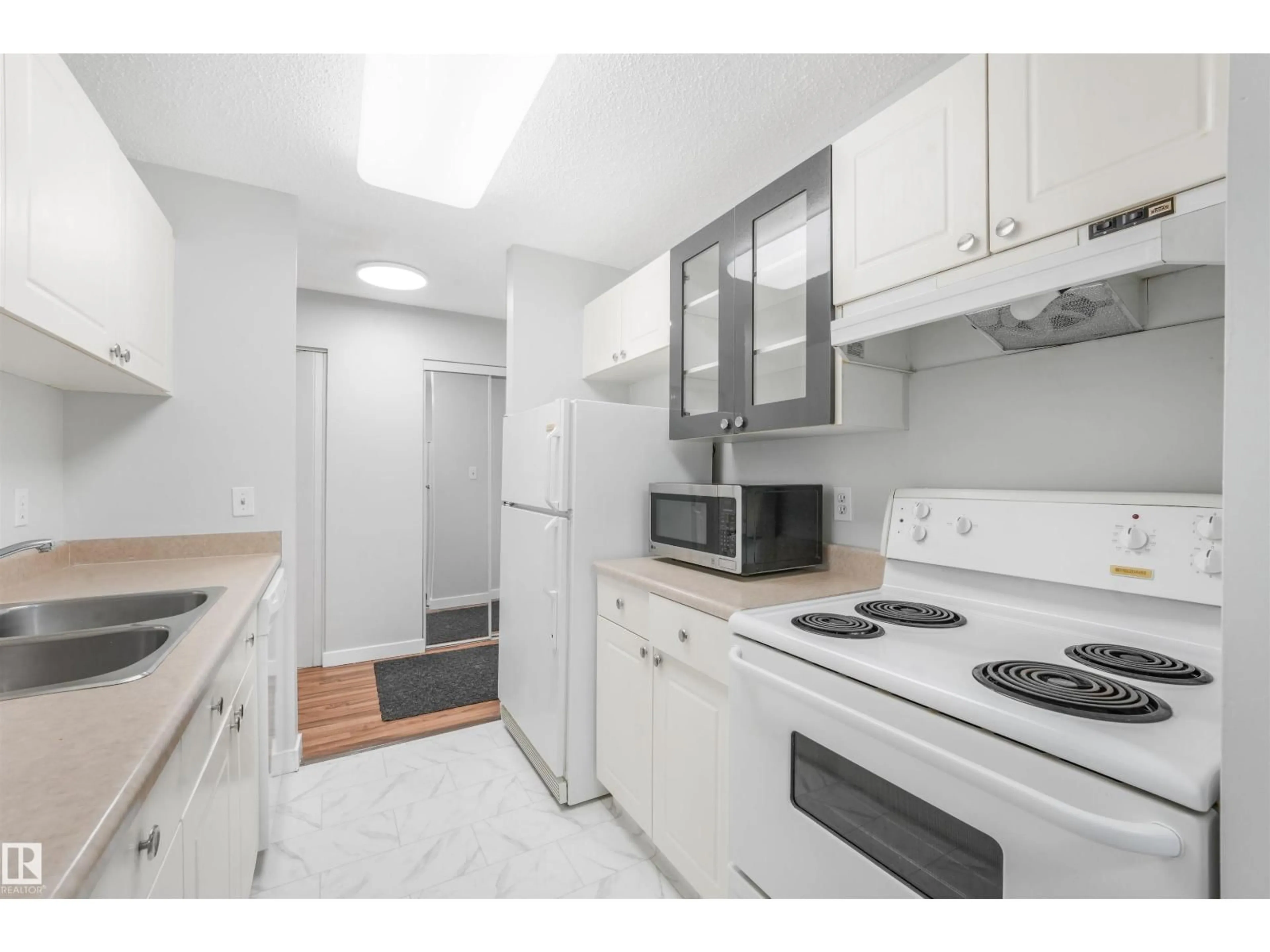 Standard kitchen, unknown for #435 - 2520 50 ST, Edmonton Alberta T6L7A8
