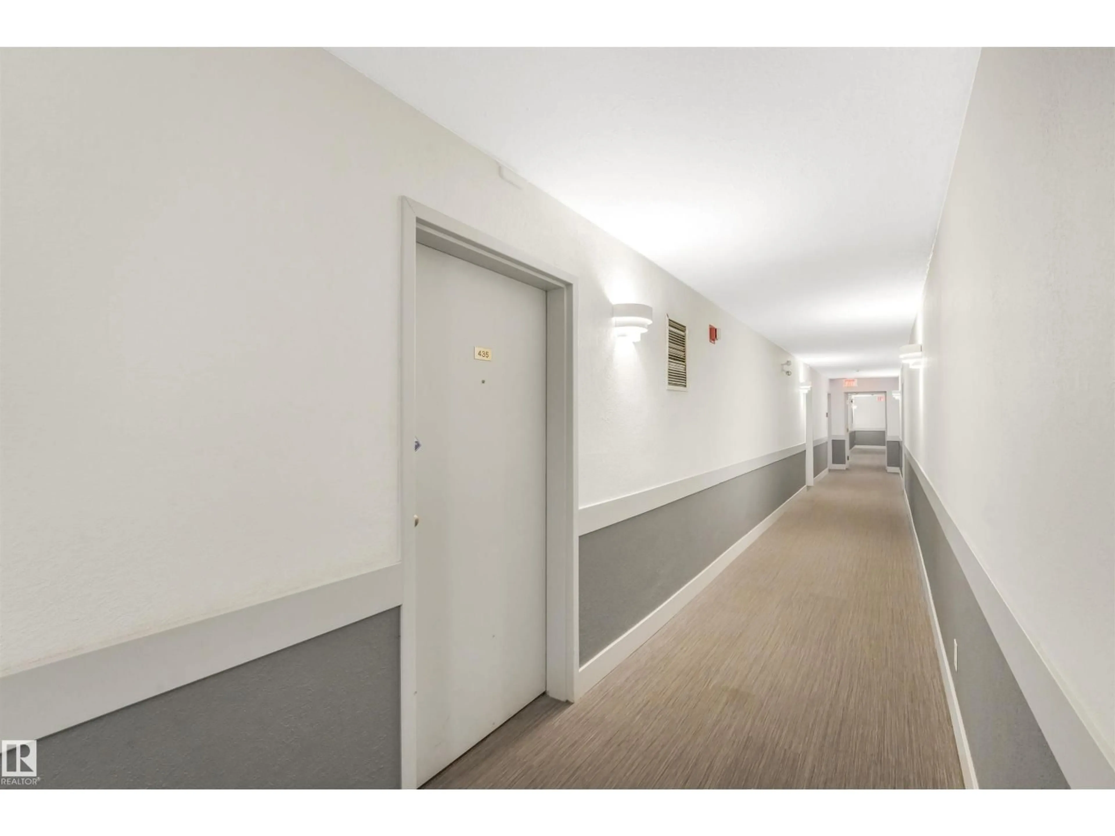Indoor foyer for #435 - 2520 50 ST, Edmonton Alberta T6L7A8