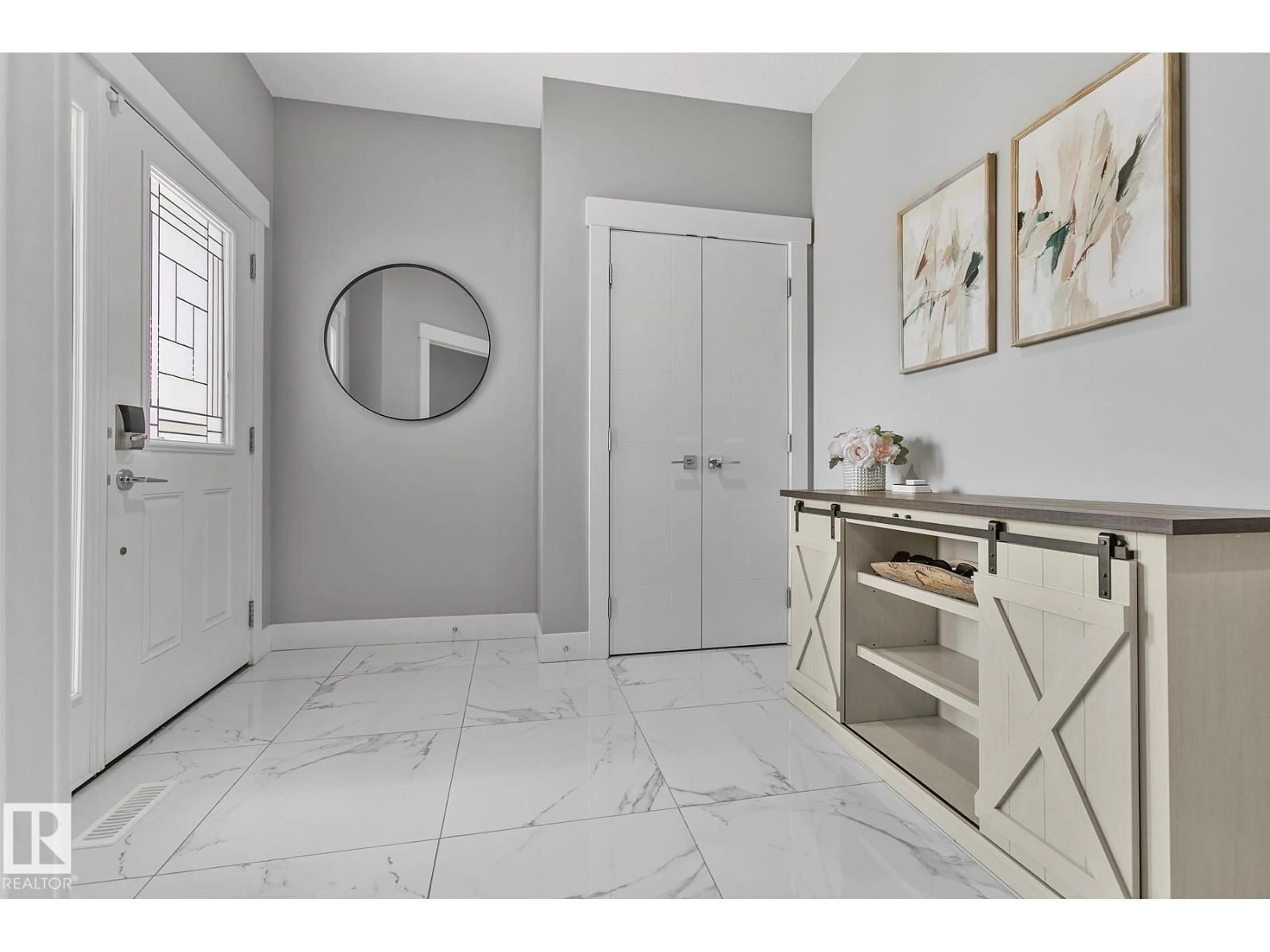 Indoor entryway for 49 SUMMERSTONE LN, Sherwood Park Alberta T8H0Y4