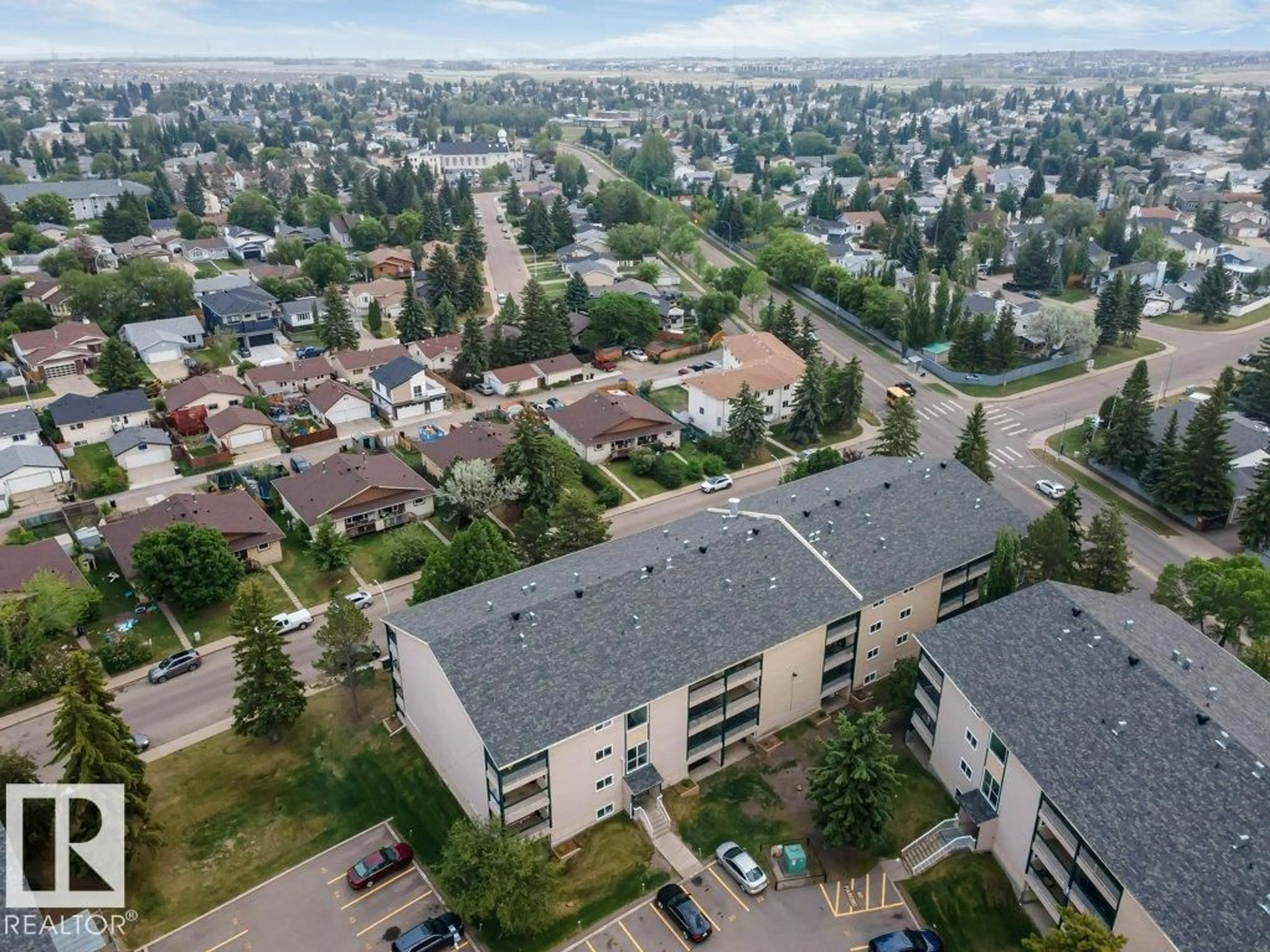 A pic from outside/outdoor area/front of a property/back of a property/a pic from drone, city buildings view from balcony for #311 - 1620 48 ST, Edmonton Alberta T6L5B1