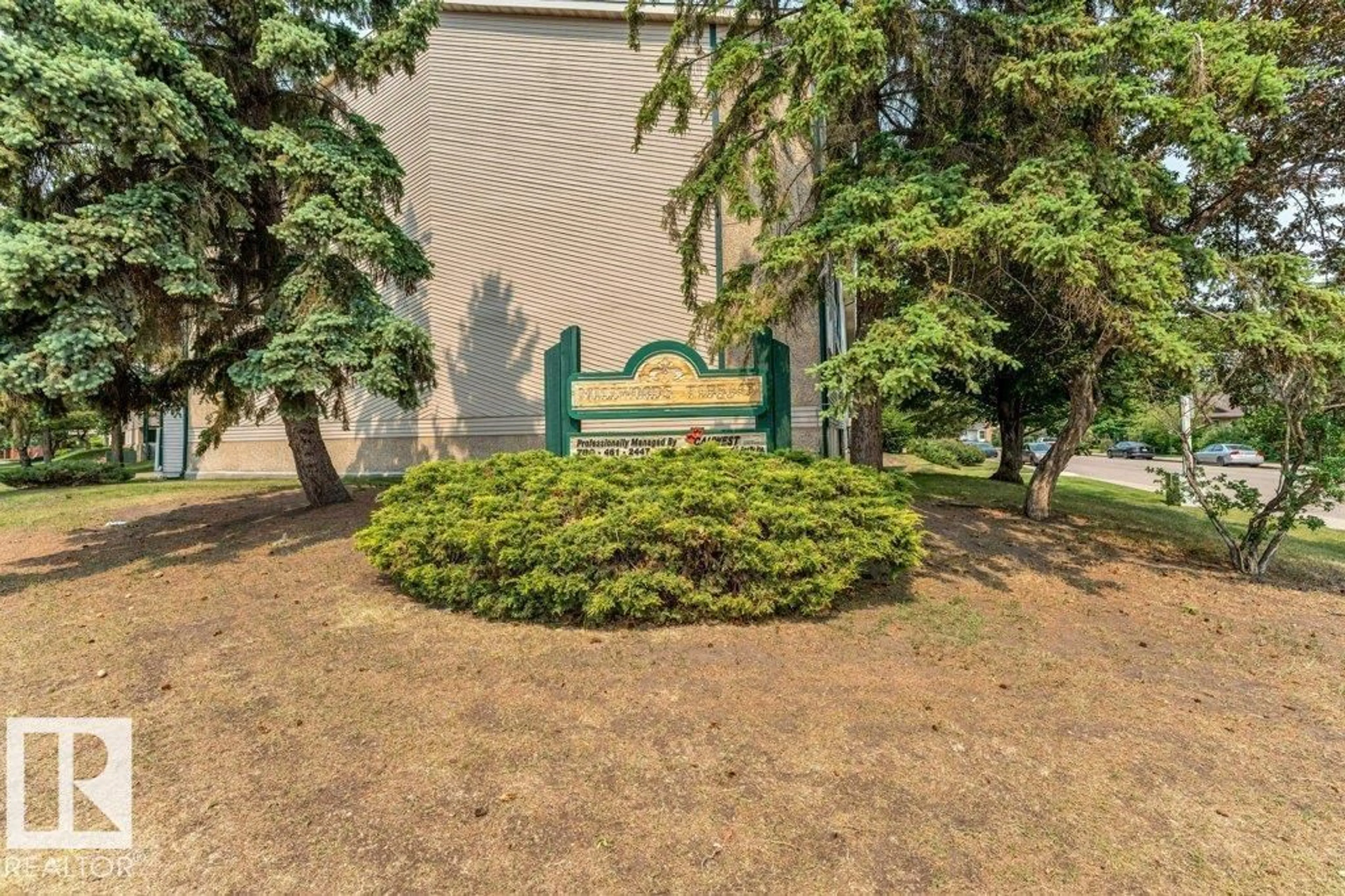 Patio, unknown for #311 - 1620 48 ST, Edmonton Alberta T6L5B1