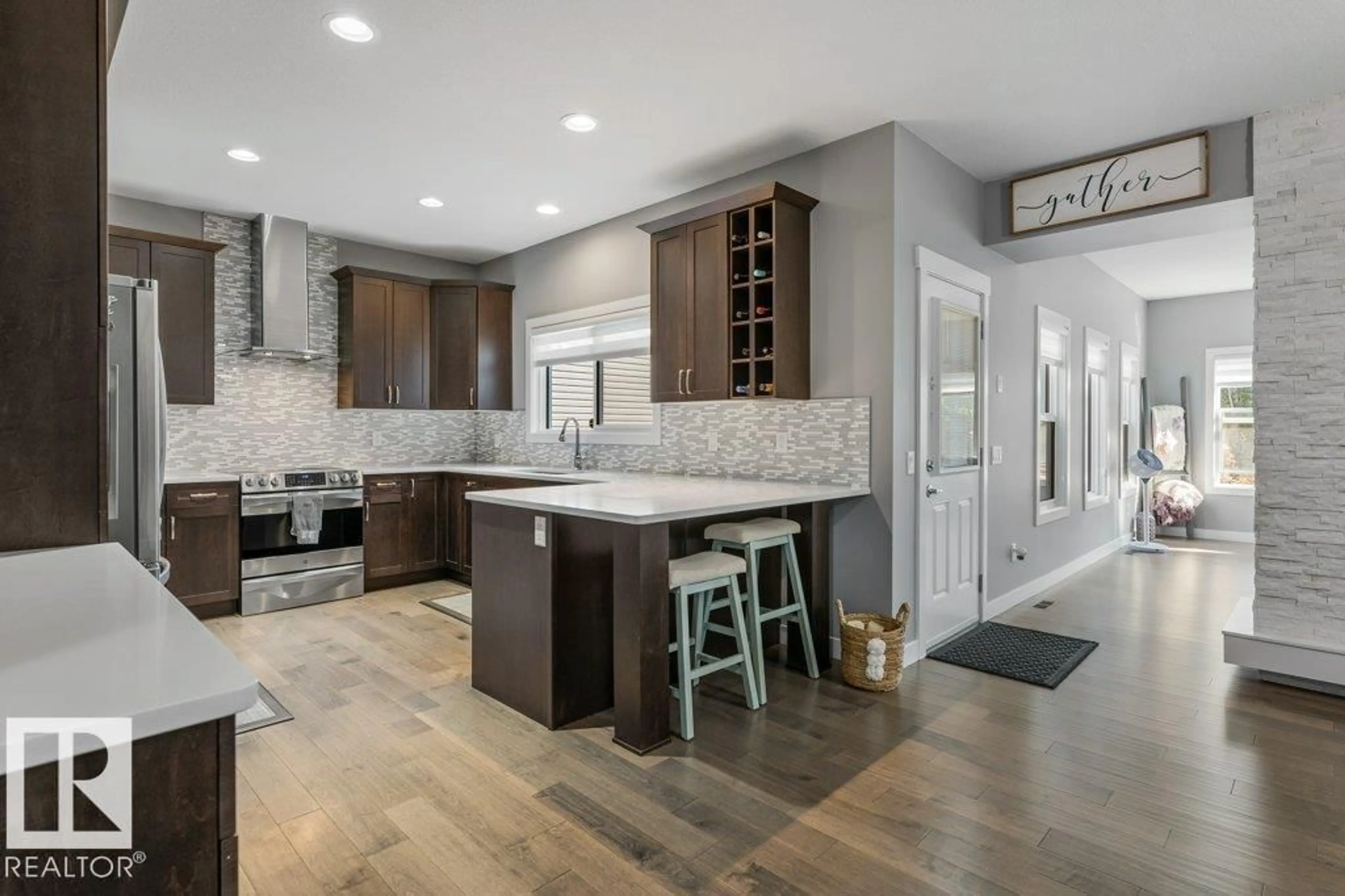 Open concept kitchen, unknown for 21 ELISE PL, St. Albert Alberta T8N7P5