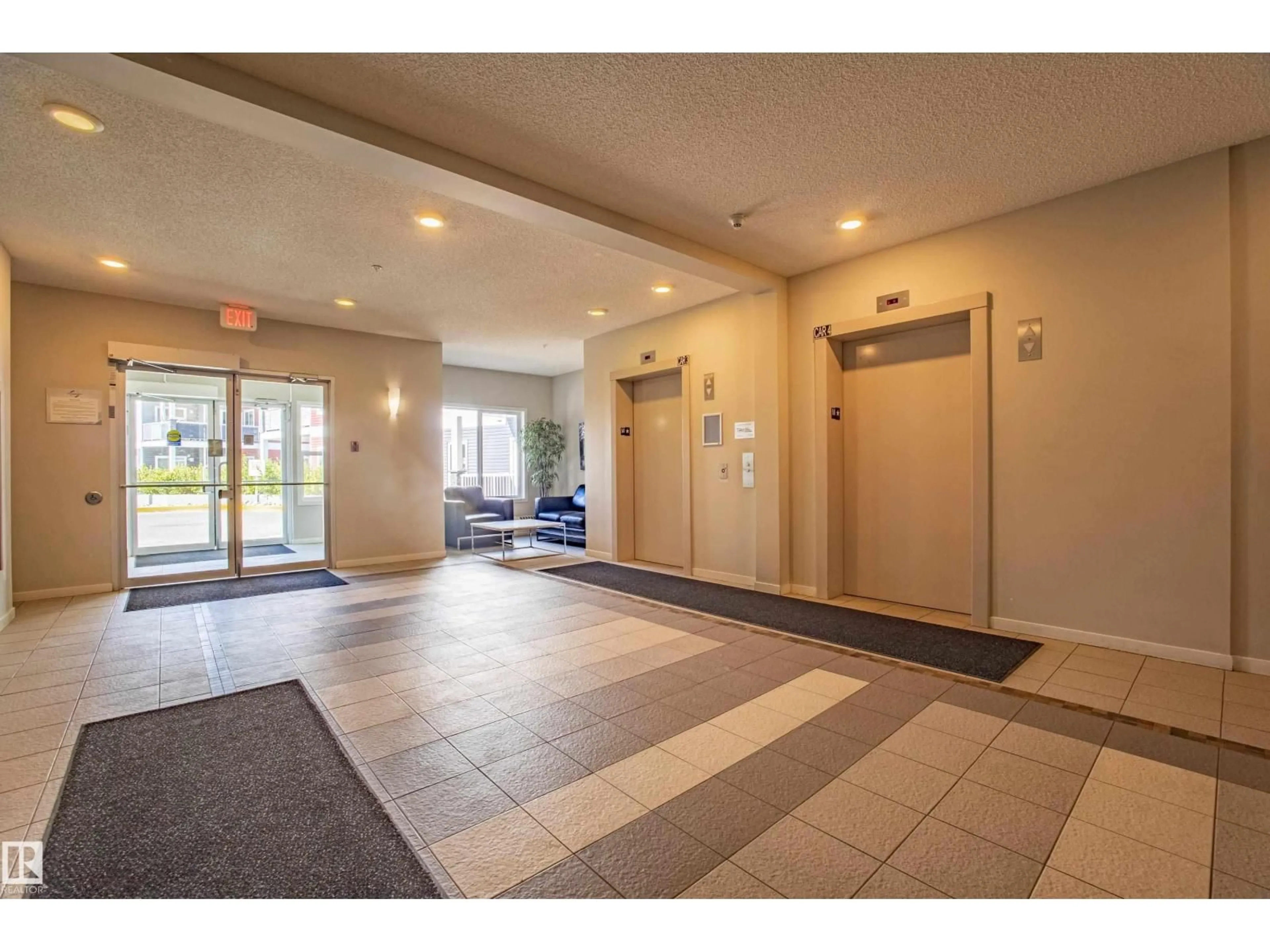 Indoor foyer for SW SW - 333 1818 RUTHERFORD RD, Edmonton Alberta T6W2K6