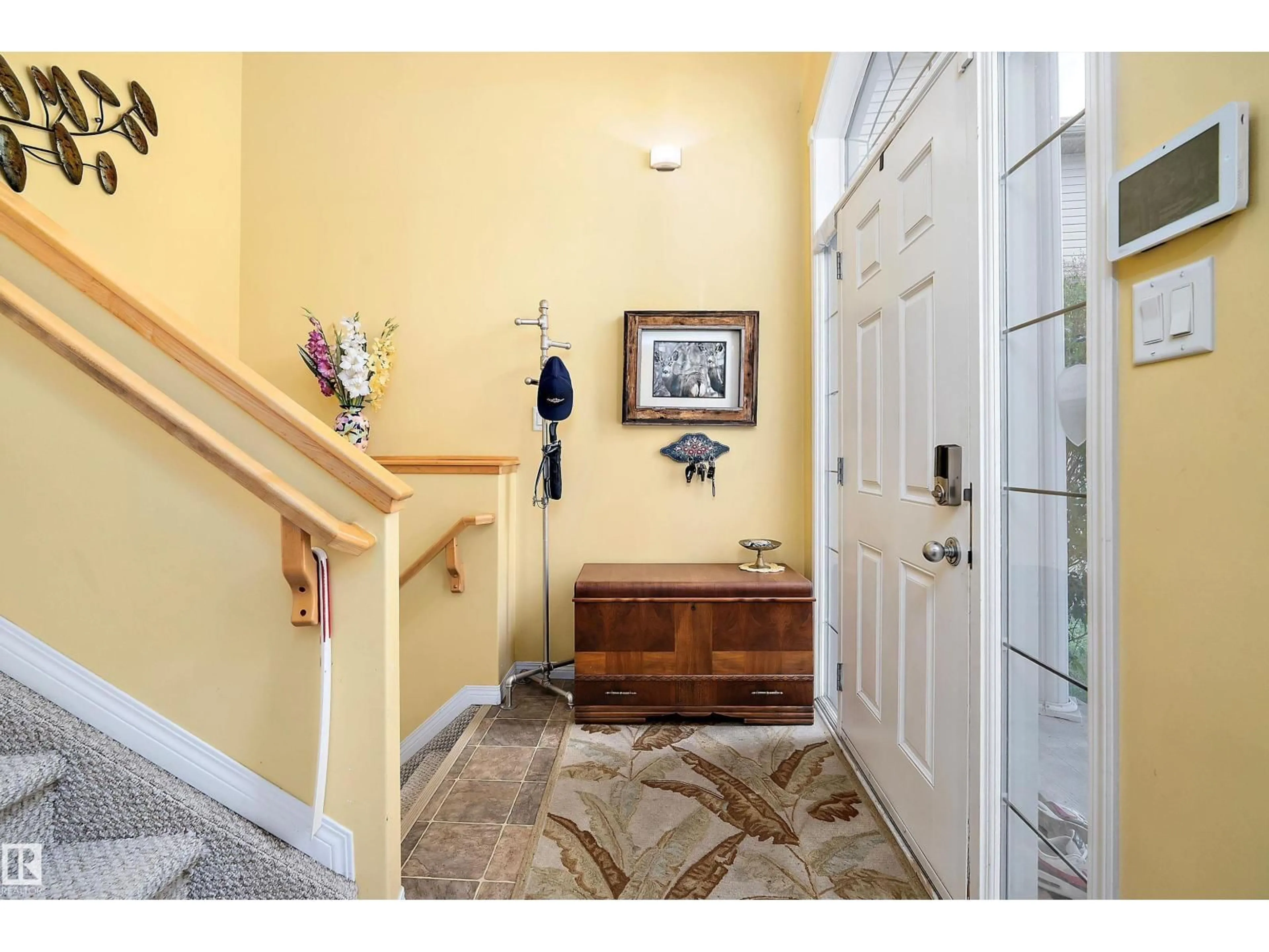 Indoor entryway for 9 ASHGROVE DR, Spruce Grove Alberta T7X4R5