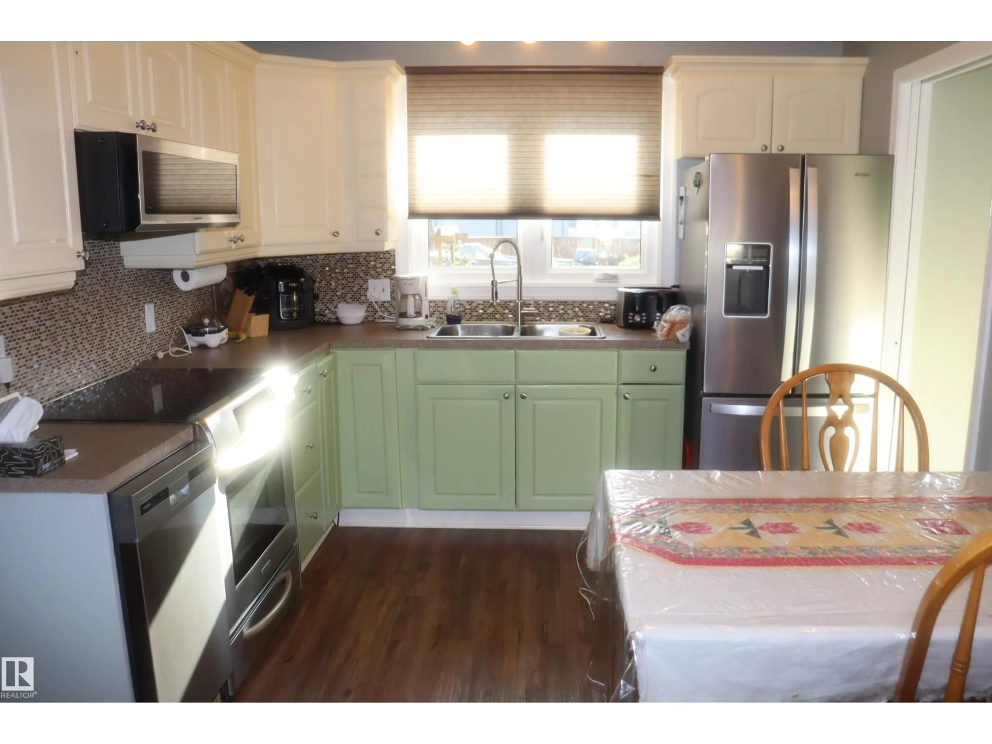 Standard kitchen, wood/laminate floor for 4023 52 ST, Wetaskiwin Alberta T9A1N1