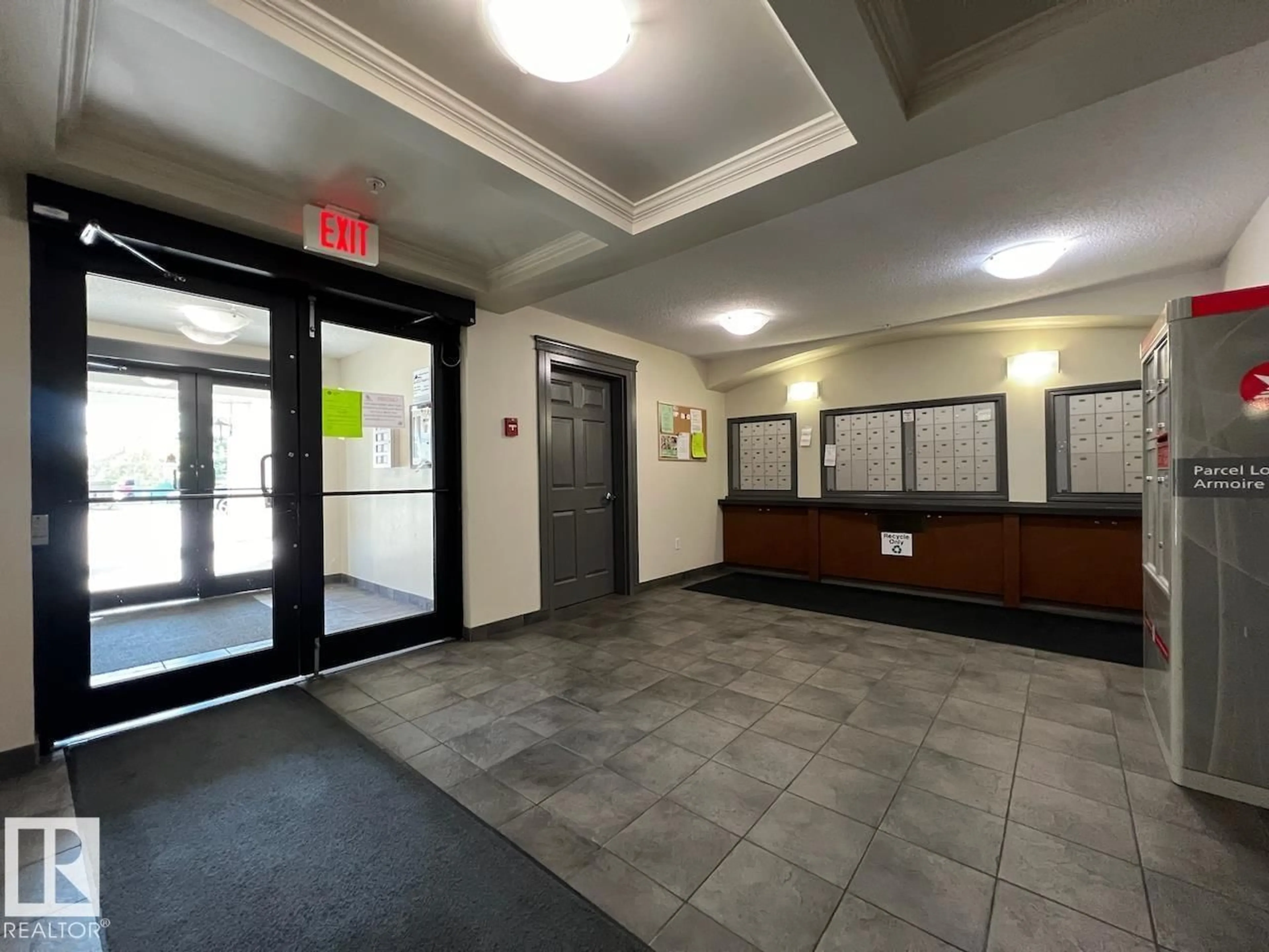 Indoor foyer for #409 - 636 MCALLISTER LO, Edmonton Alberta T6W1N4