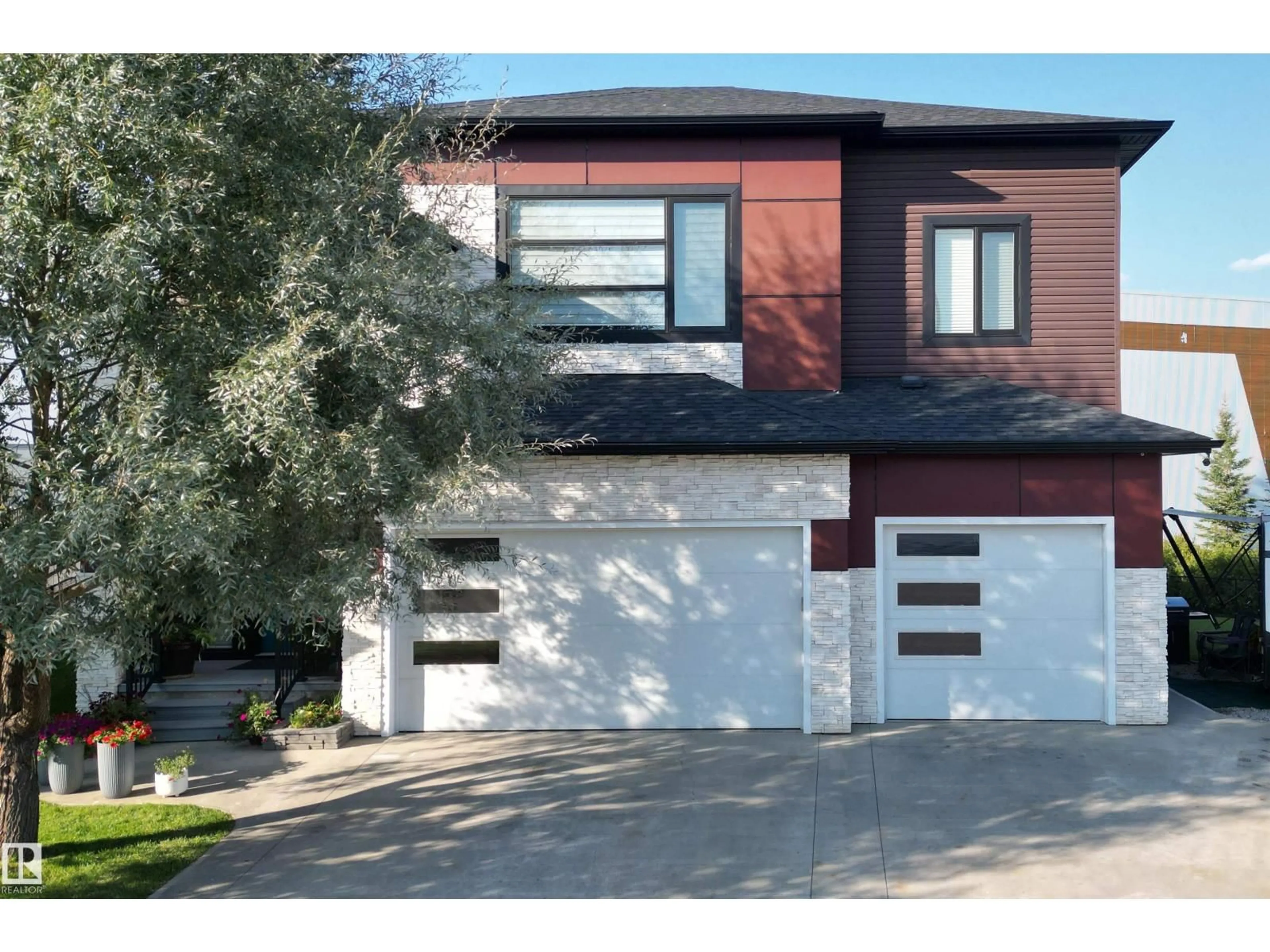 Home with brick exterior material, street for 58 LAMPLIGHT DR, Spruce Grove Alberta T7X0G8