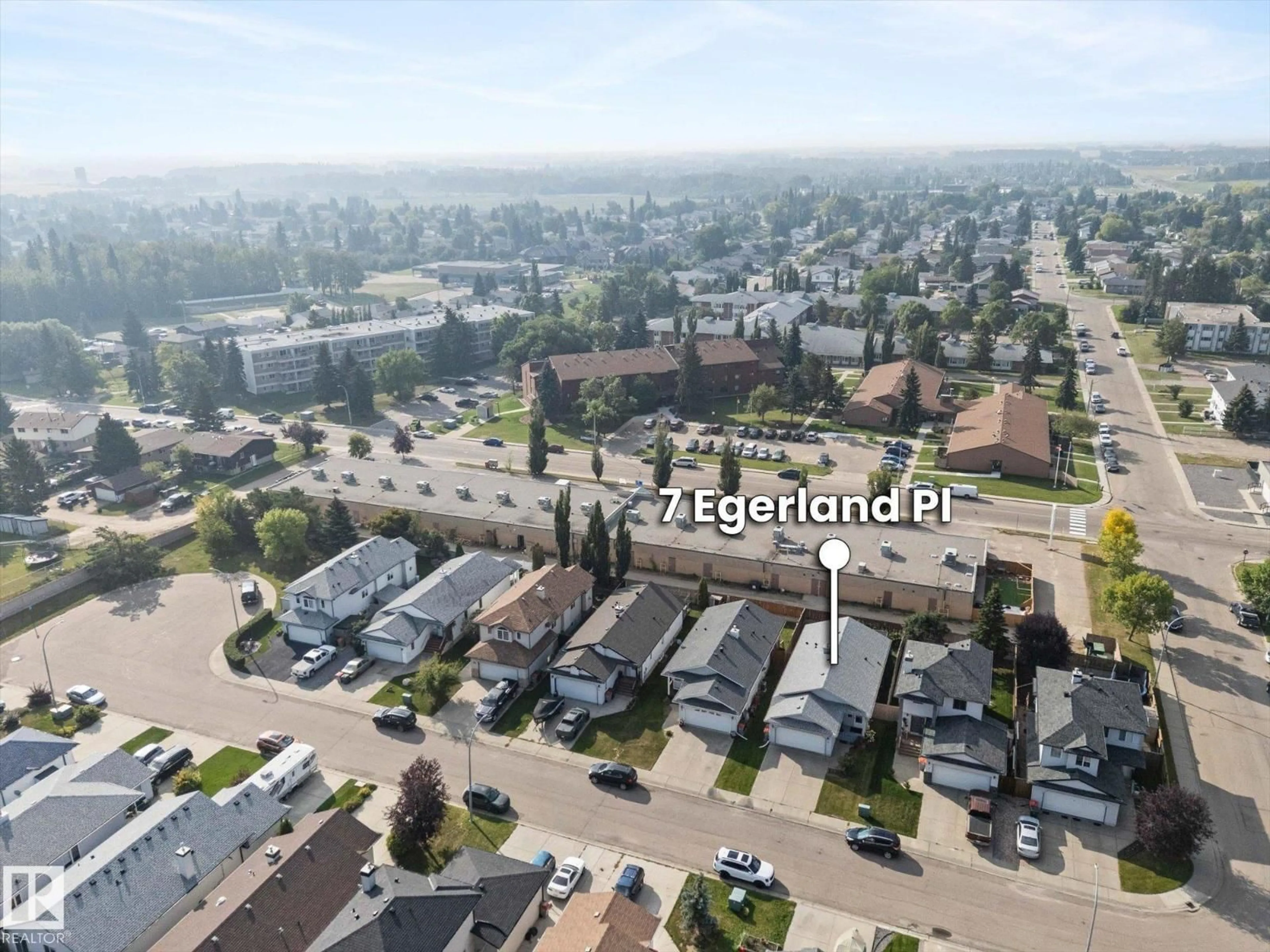 A pic from outside/outdoor area/front of a property/back of a property/a pic from drone, street for 7 EGERLAND PL, Stony Plain Alberta T7X2W5