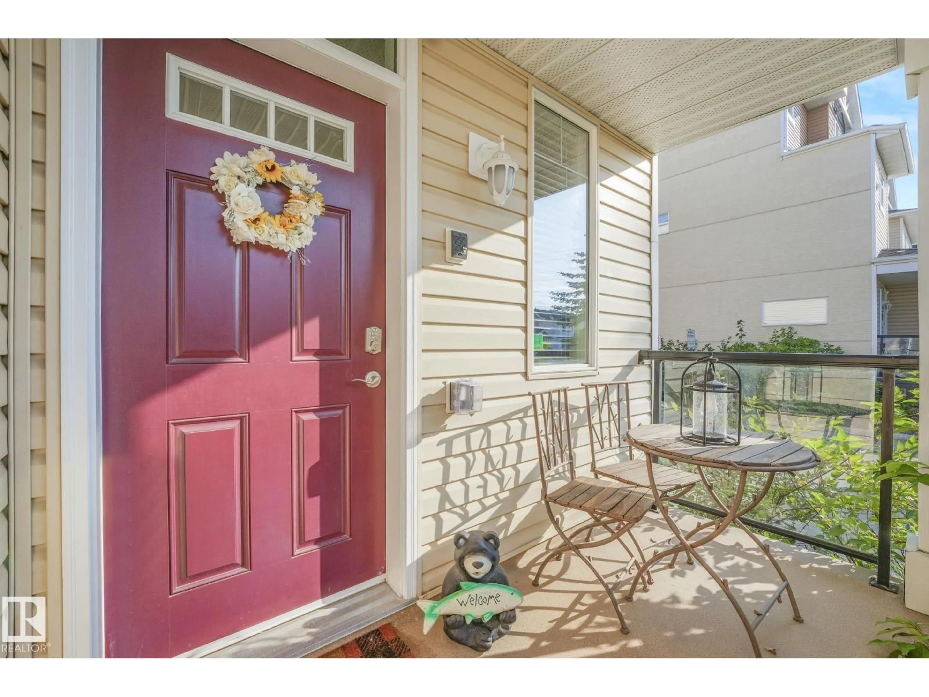 Indoor entryway for 117 - 3010 33 AV, Edmonton Alberta T6T0C3
