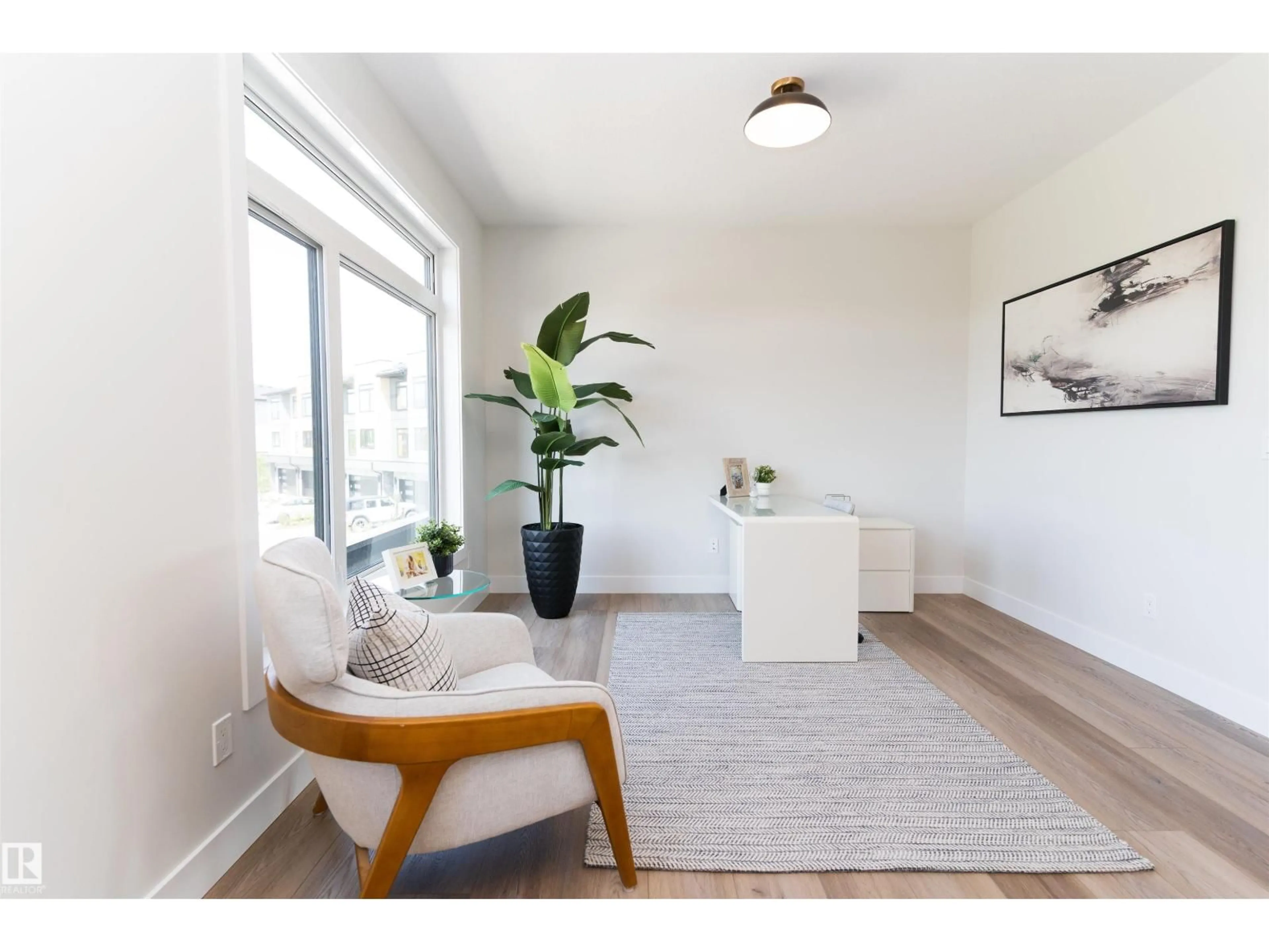 Indoor entryway for #26 - 7121 MAY CR, Edmonton Alberta T6R0X2