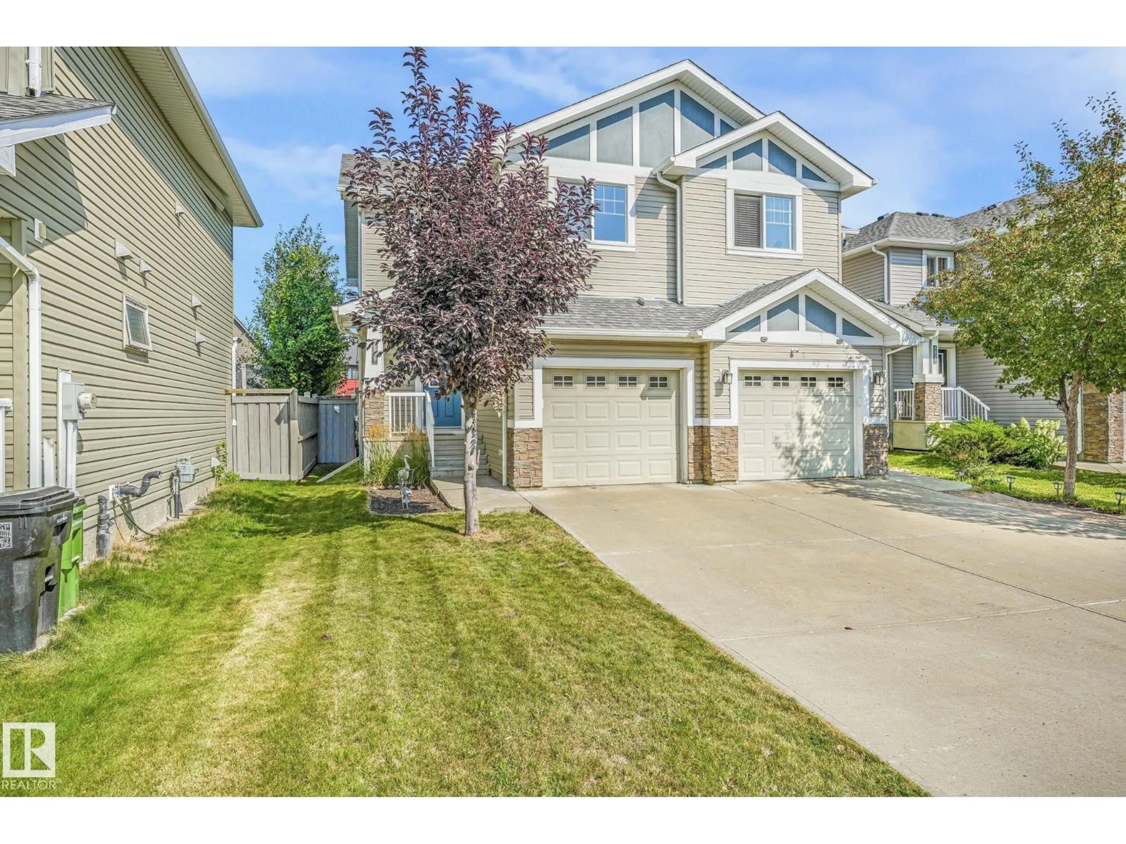 A pic from outside/outdoor area/front of a property/back of a property/a pic from drone, street for SW - 6819 CARDINAL LINK LI, Edmonton Alberta T6W1Y9