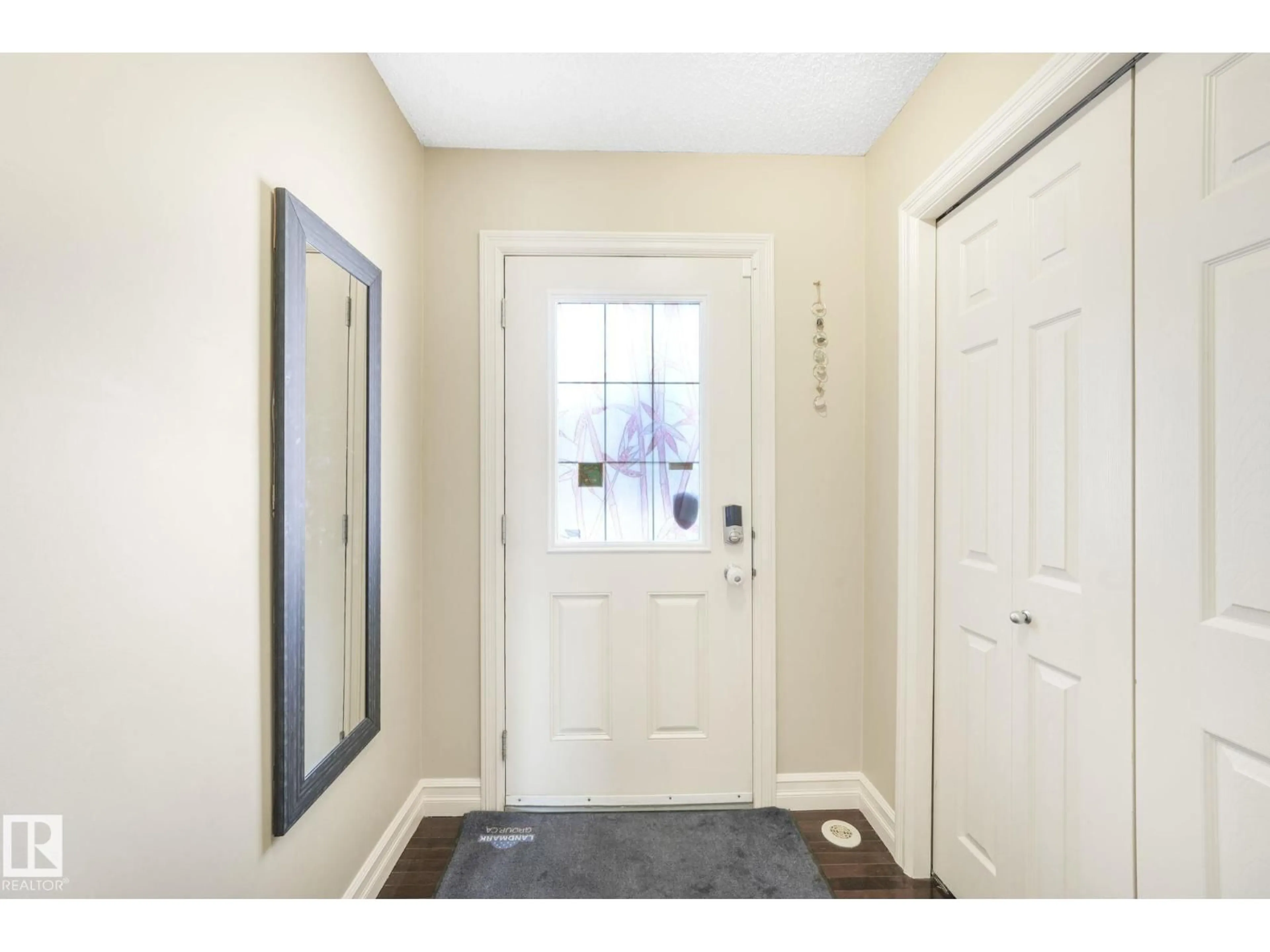 Indoor entryway for SW - 6819 CARDINAL LINK LI, Edmonton Alberta T6W1Y9