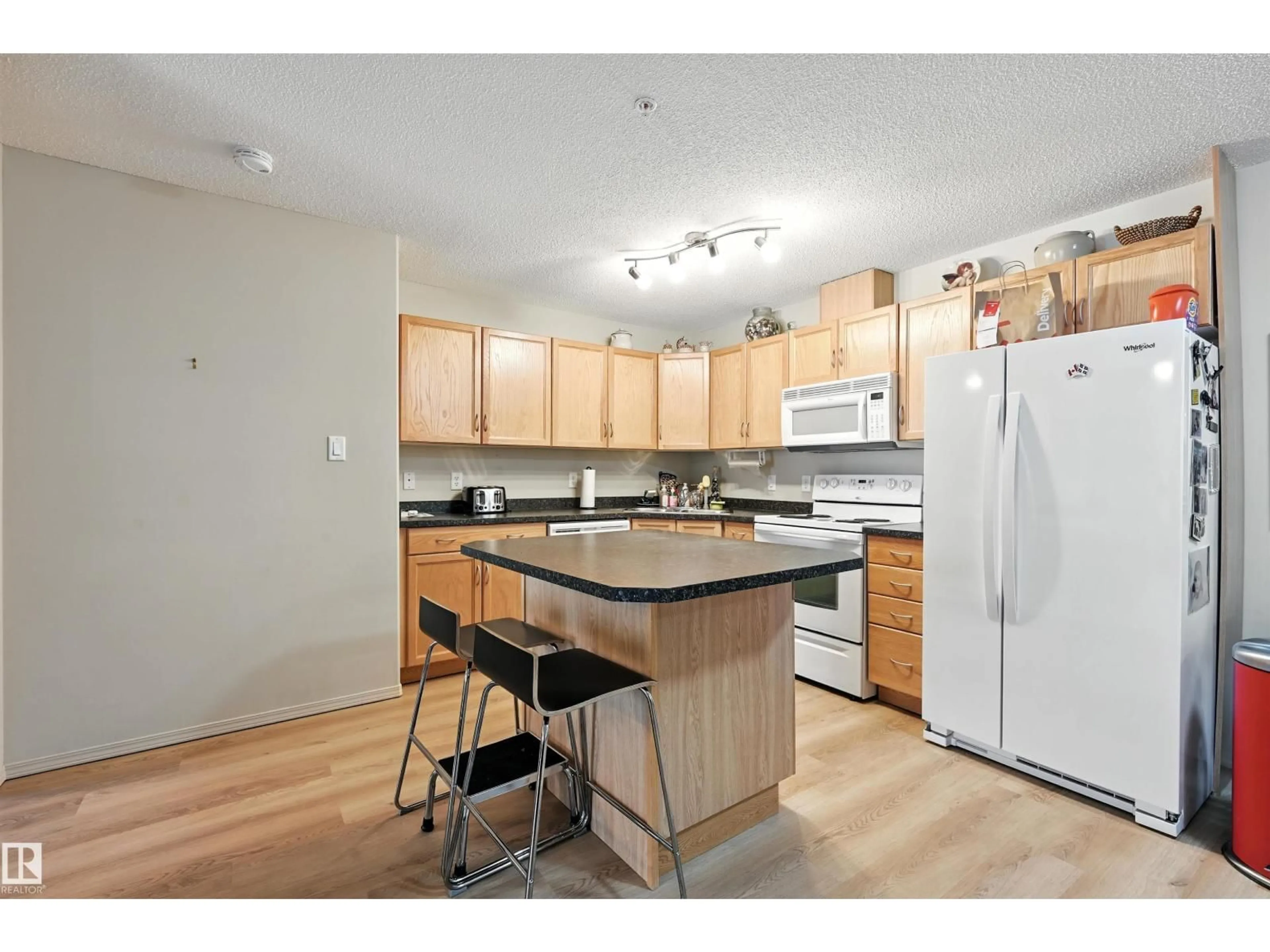 Standard kitchen, unknown for #108 - 17407 99 AV, Edmonton Alberta T5T0W7