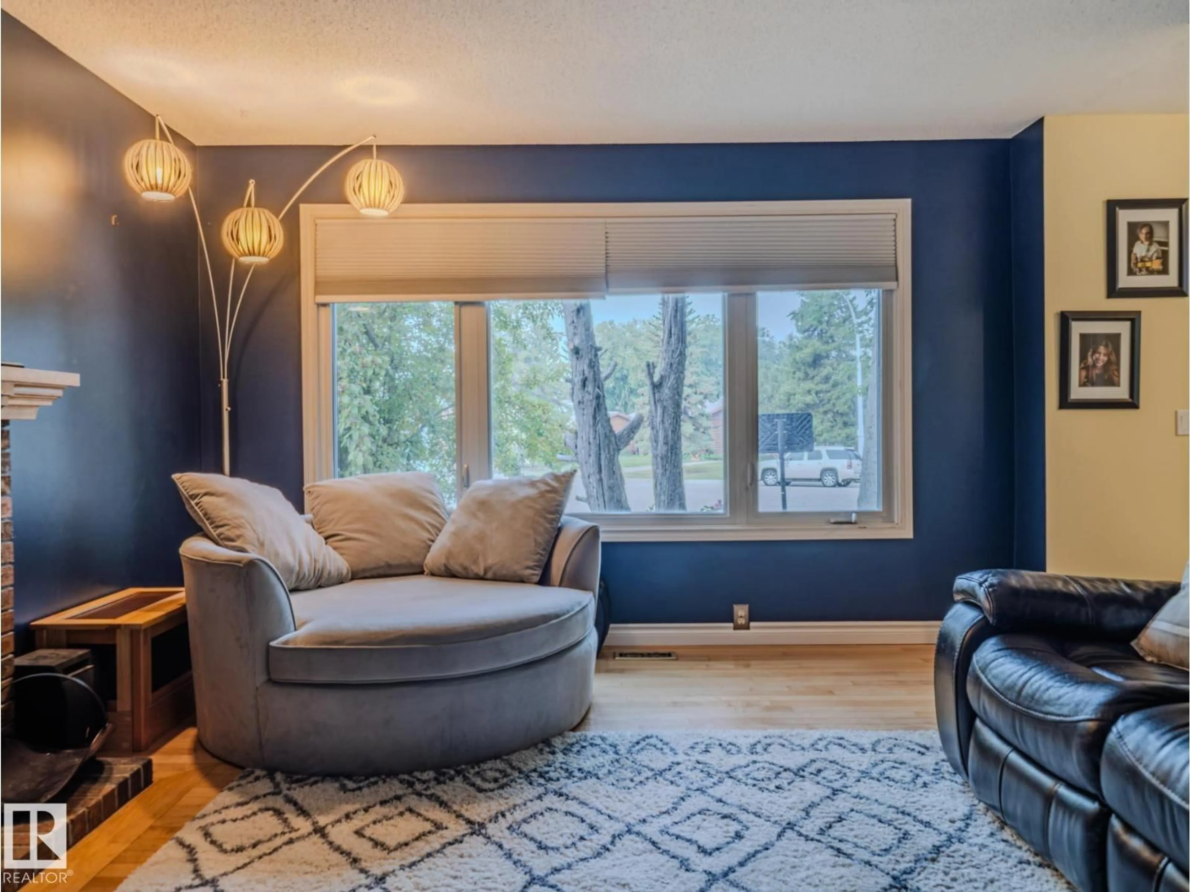 Living room with furniture, unknown for 3024 GALLOWAY TC, Sherwood Park Alberta T8A2N5