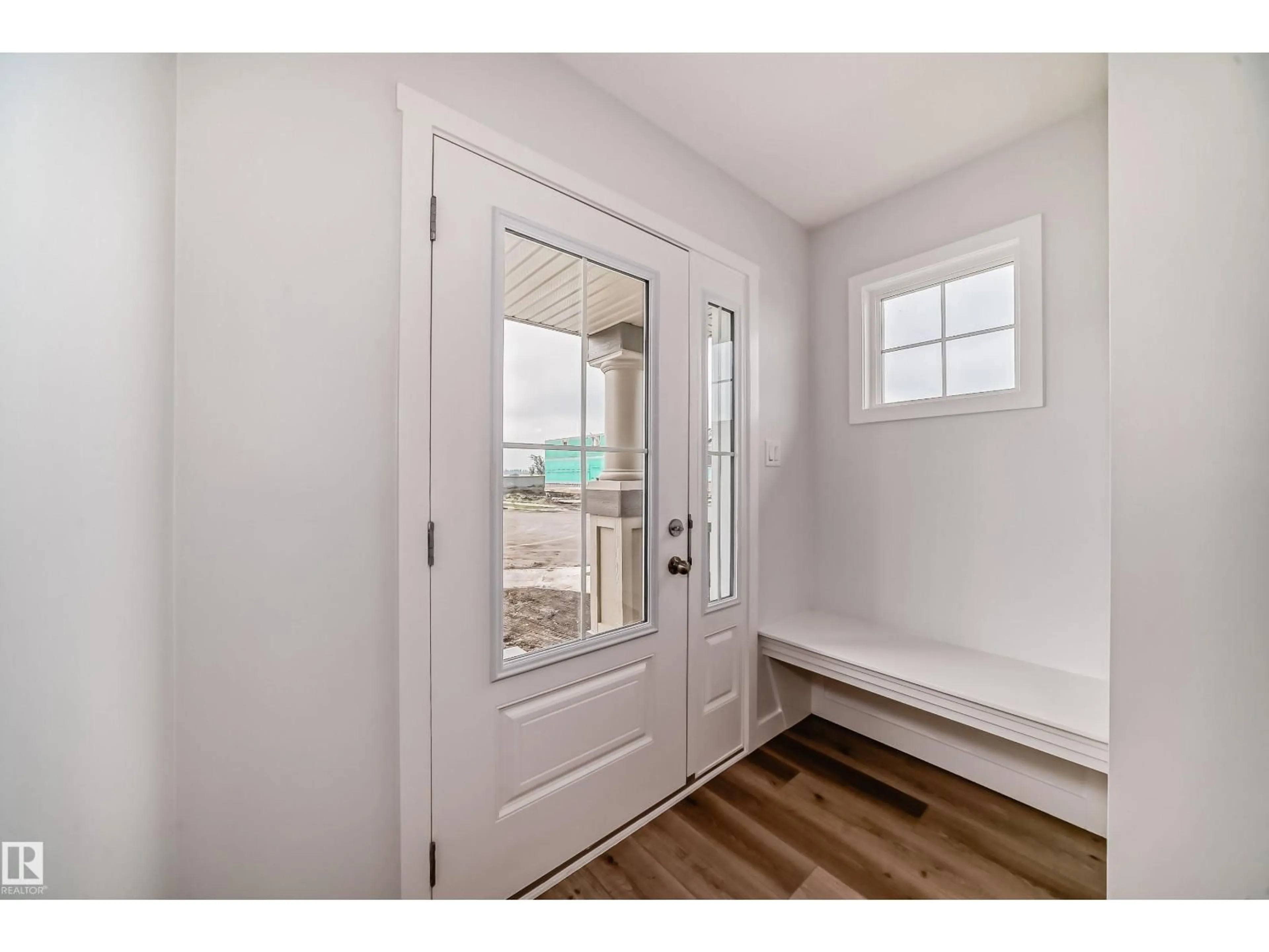 Indoor entryway for 2 ELLIOT WD, Fort Saskatchewan Alberta T8L0K5