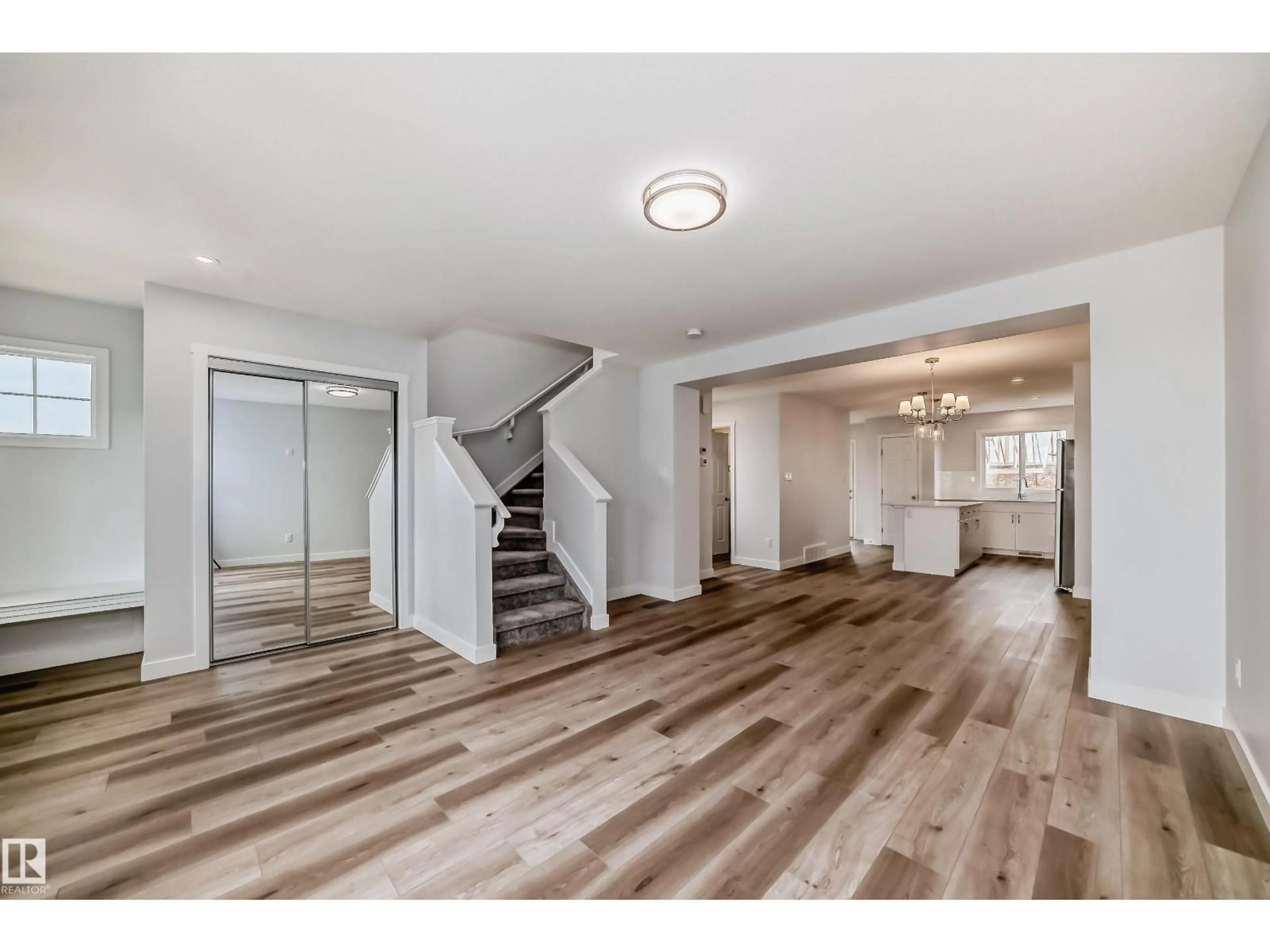 Indoor entryway for 2 ELLIOT WD, Fort Saskatchewan Alberta T8L0K5