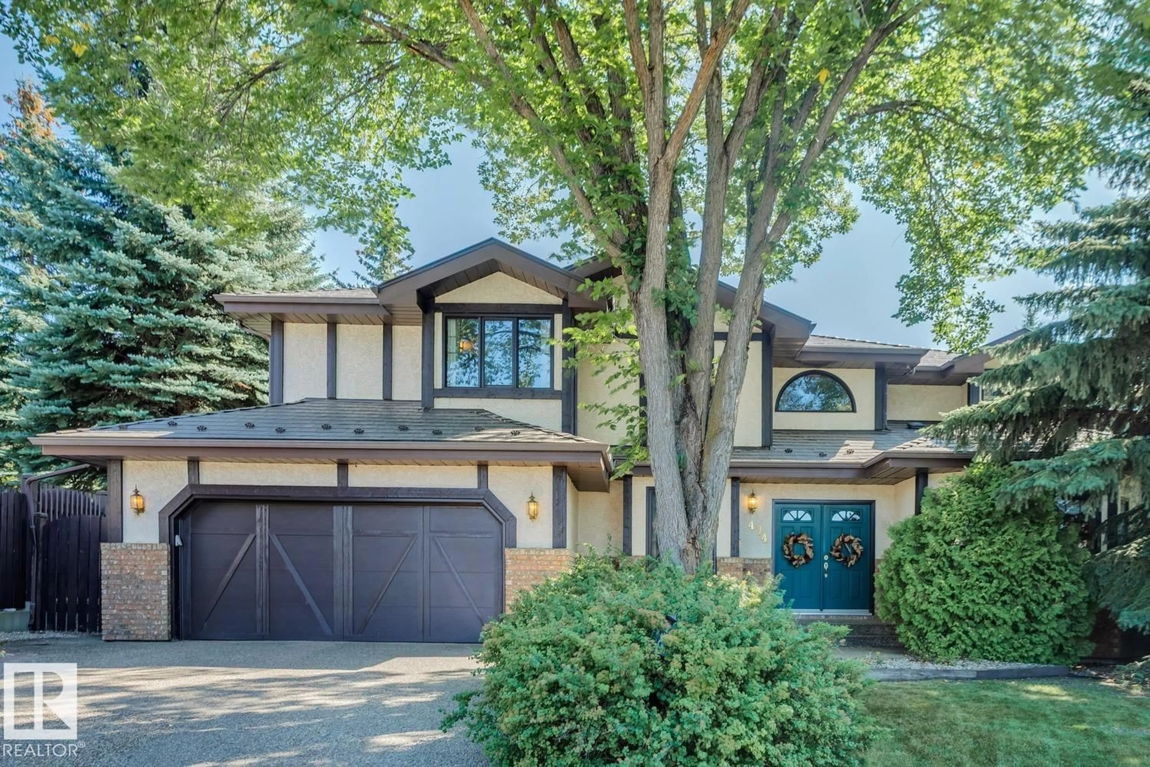 Home with vinyl exterior material, street for 474 RONNING ST, Edmonton Alberta T6R1Z3