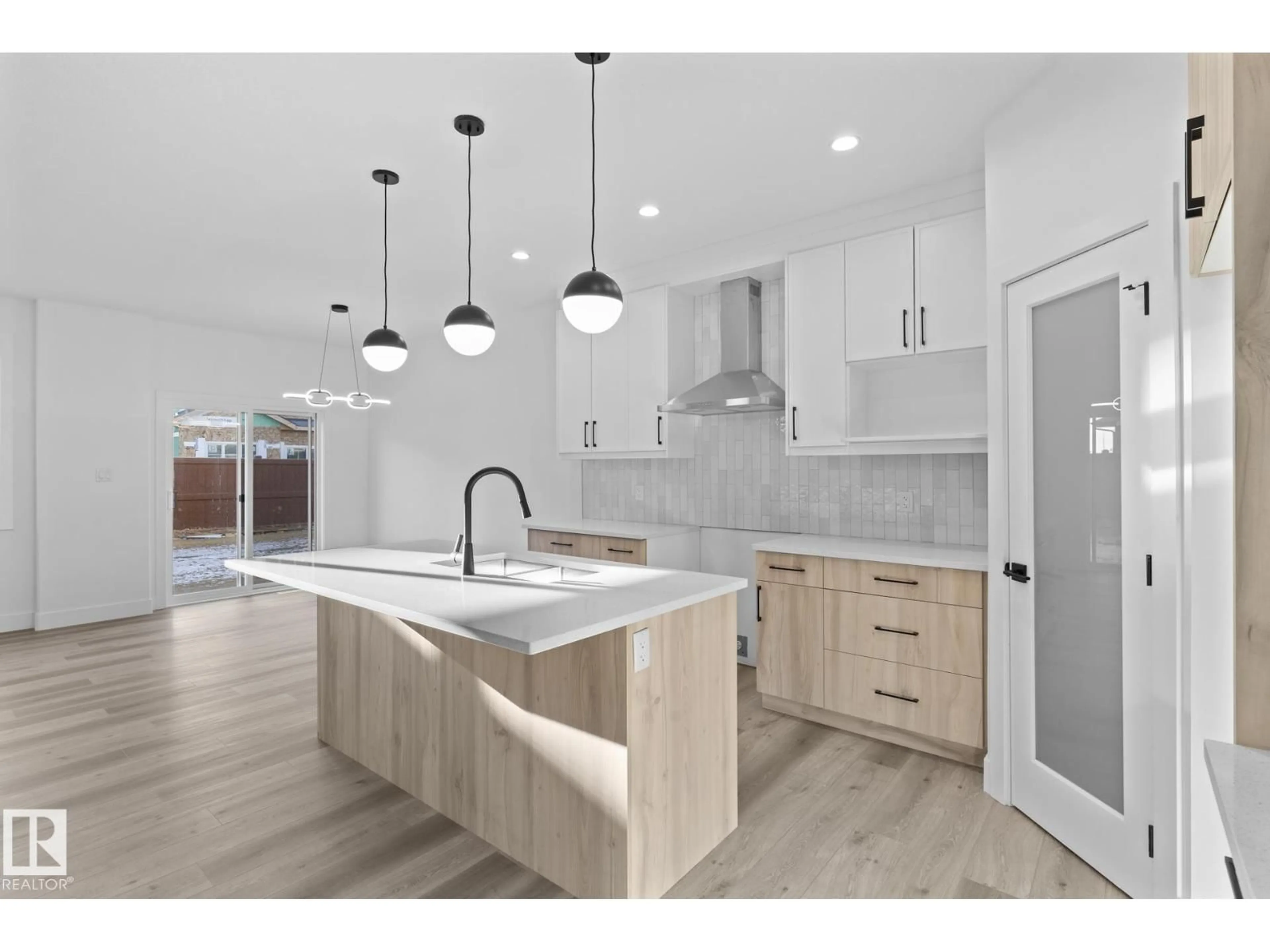 Open concept kitchen, unknown for 118 SPRING LI, Spruce Grove Alberta T7X2X7