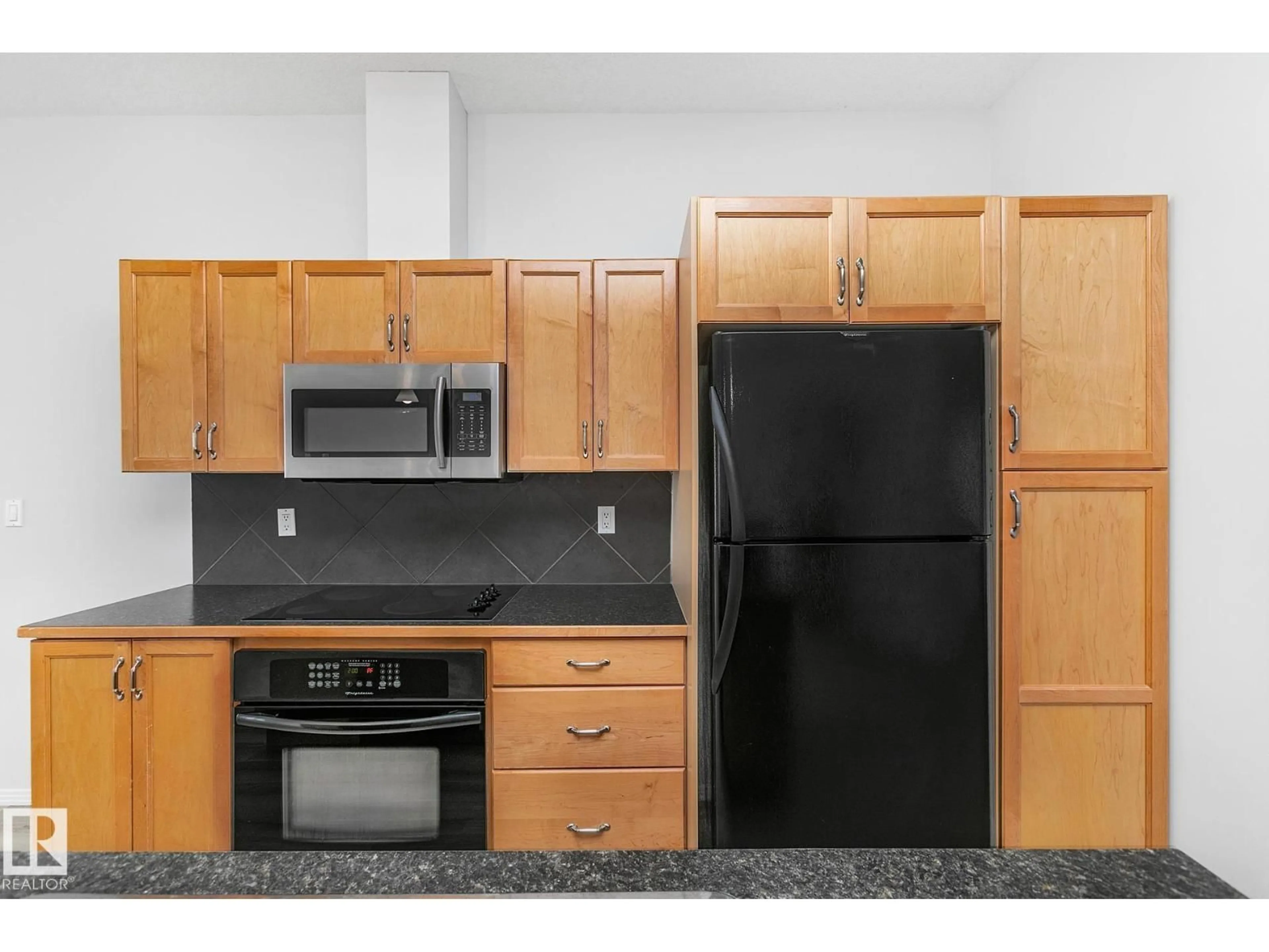 Standard kitchen, unknown for NW - 352 4827 104A ST, Edmonton Alberta T6H0K4