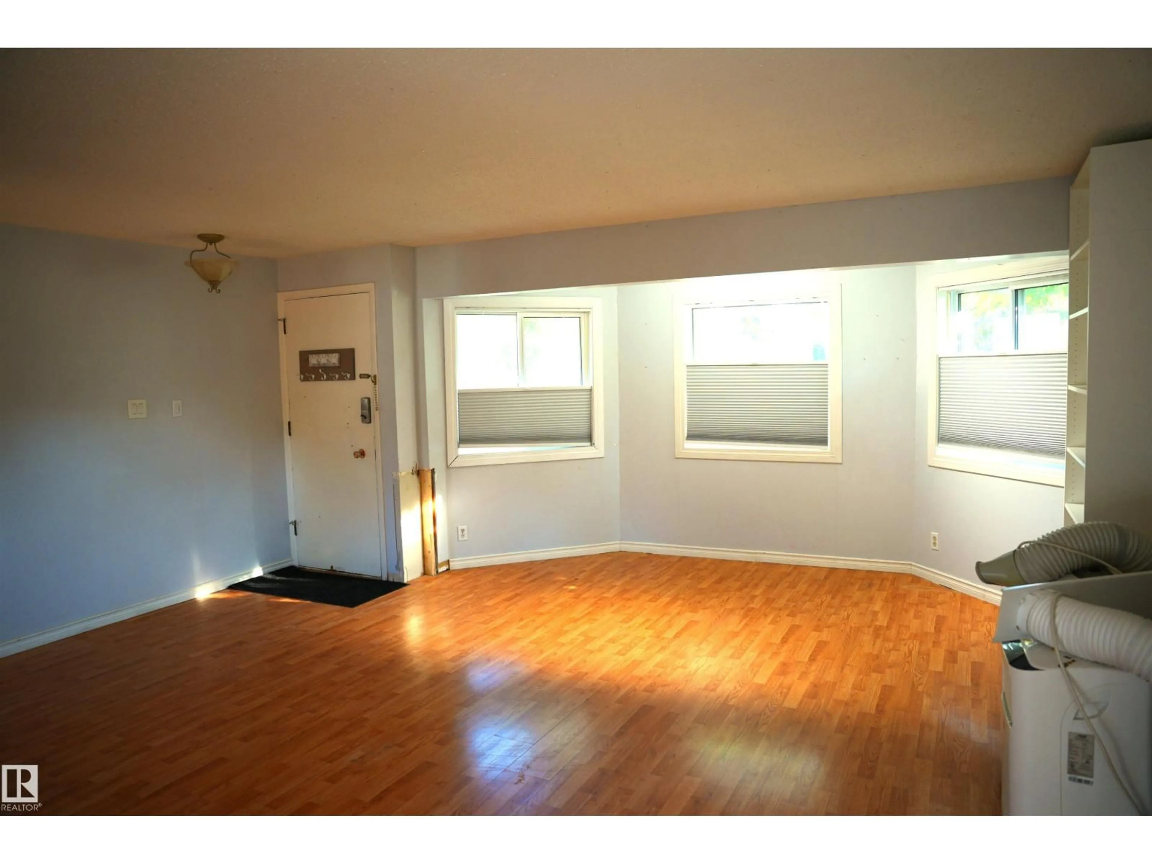 A pic of a room for 12 GRANITE AV, St. Albert Alberta T8N0V4