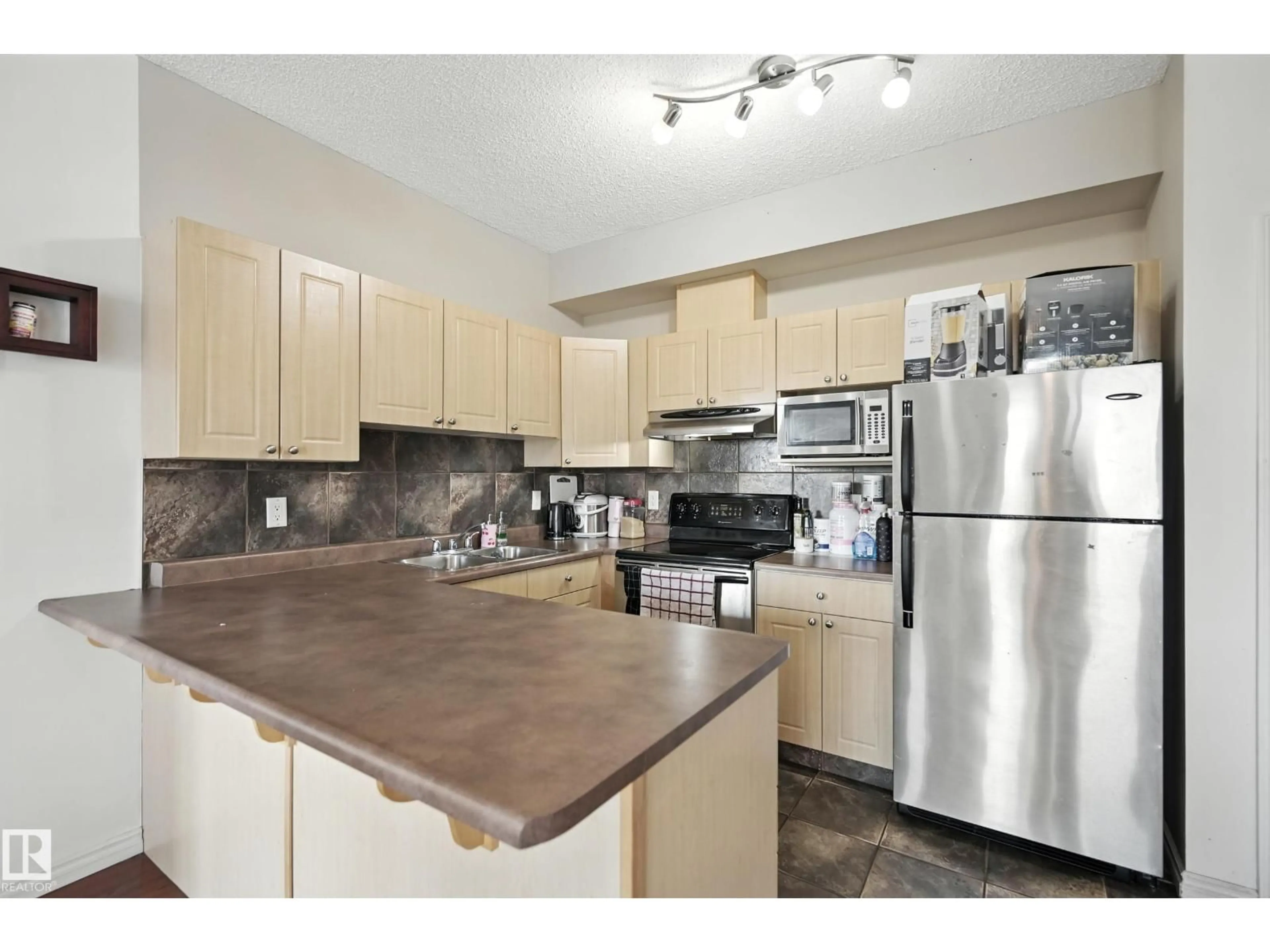Standard kitchen, unknown for #301 - 10118 95 ST, Edmonton Alberta T5J1R3