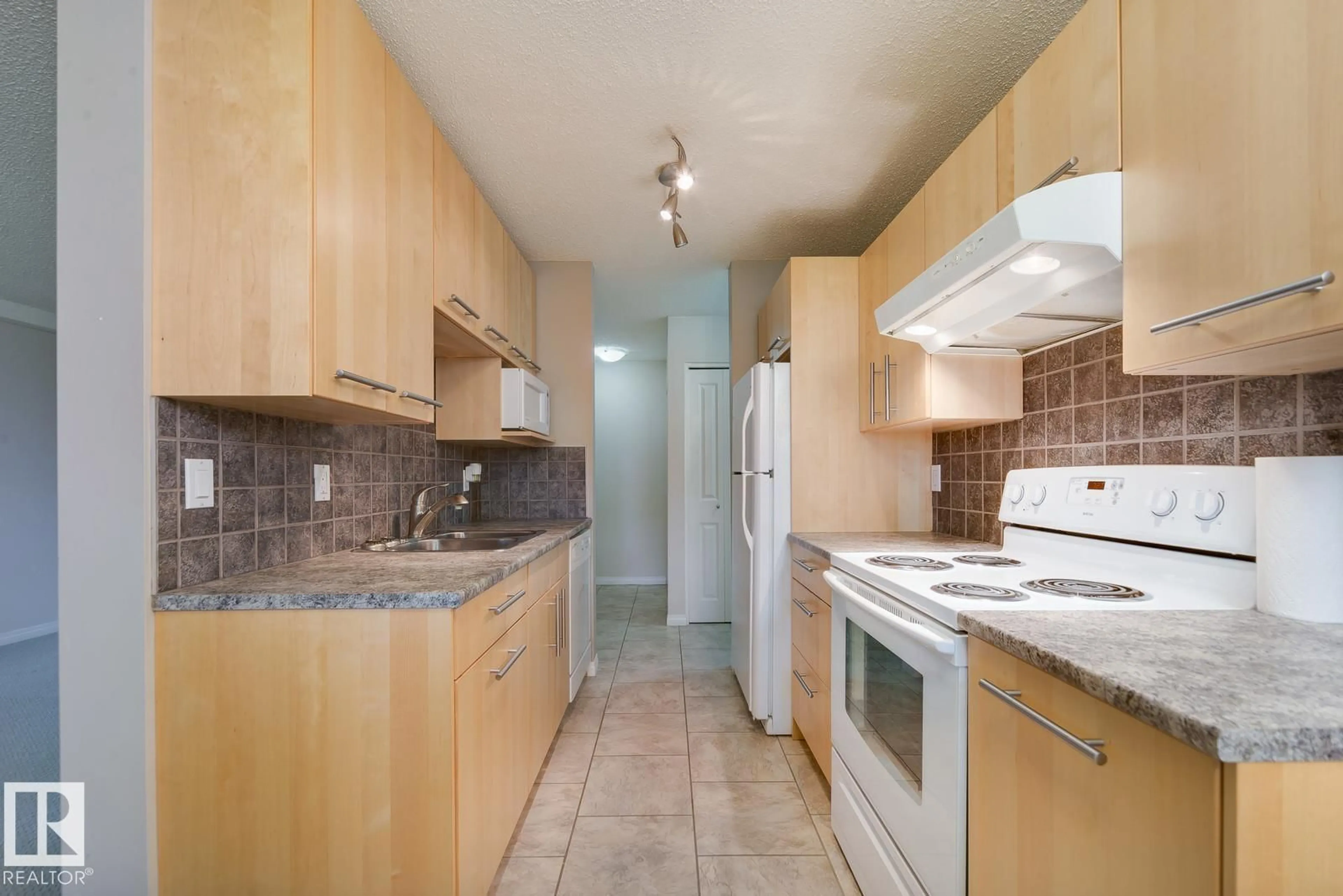 Standard kitchen, unknown for #105 - 10149 83 AV, Edmonton Alberta T6E2C5