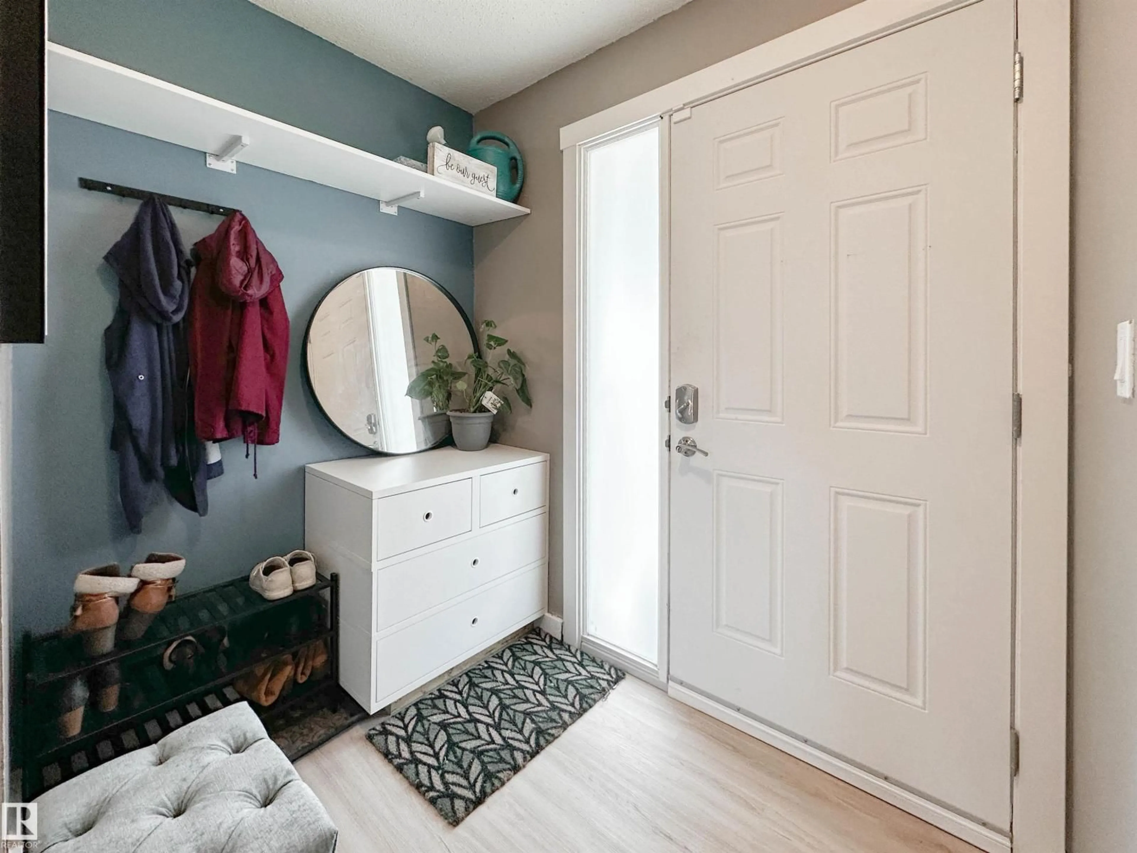 Indoor entryway for NW - 14717 118 ST, Edmonton Alberta T5X1K4