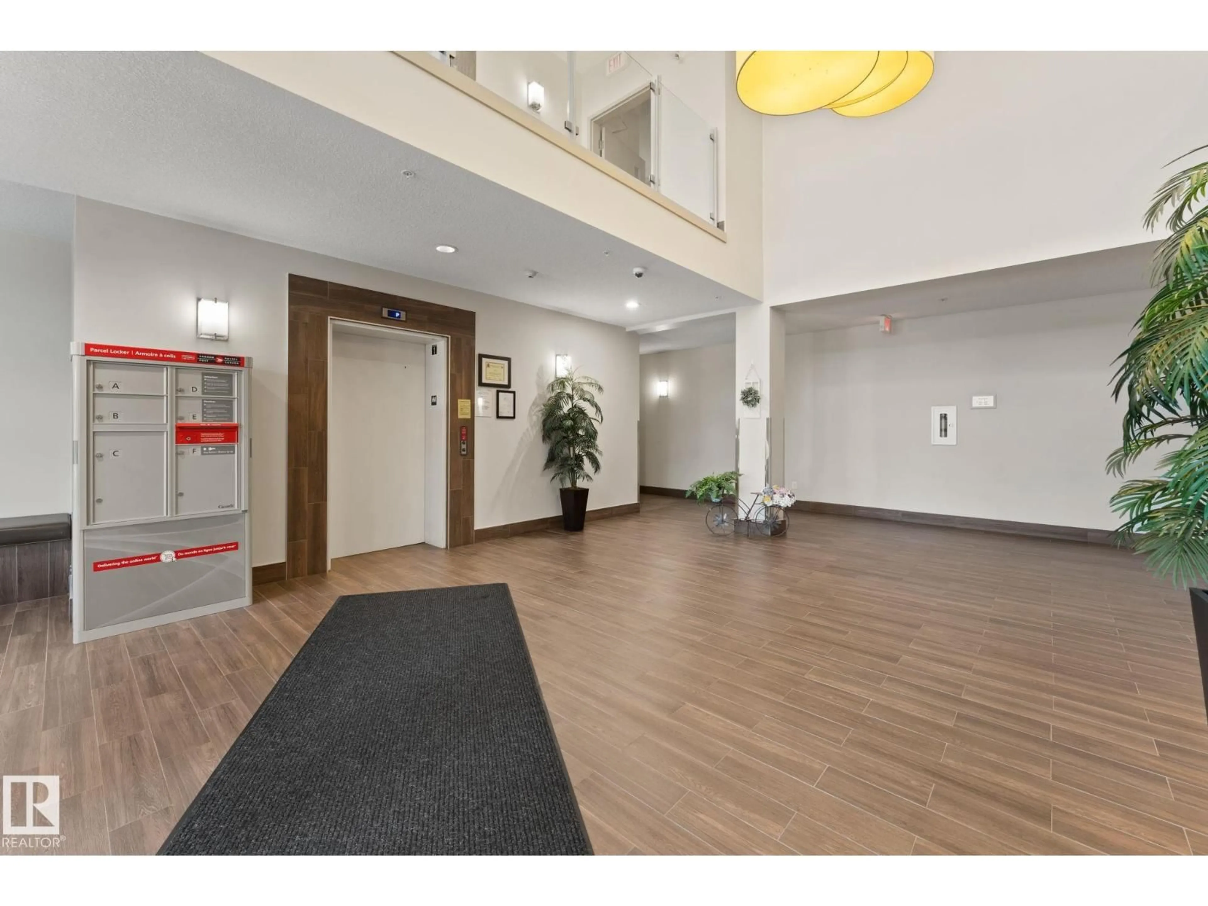 Indoor foyer for #414 - 507 ALBANY WY, Edmonton Alberta T6V0L9