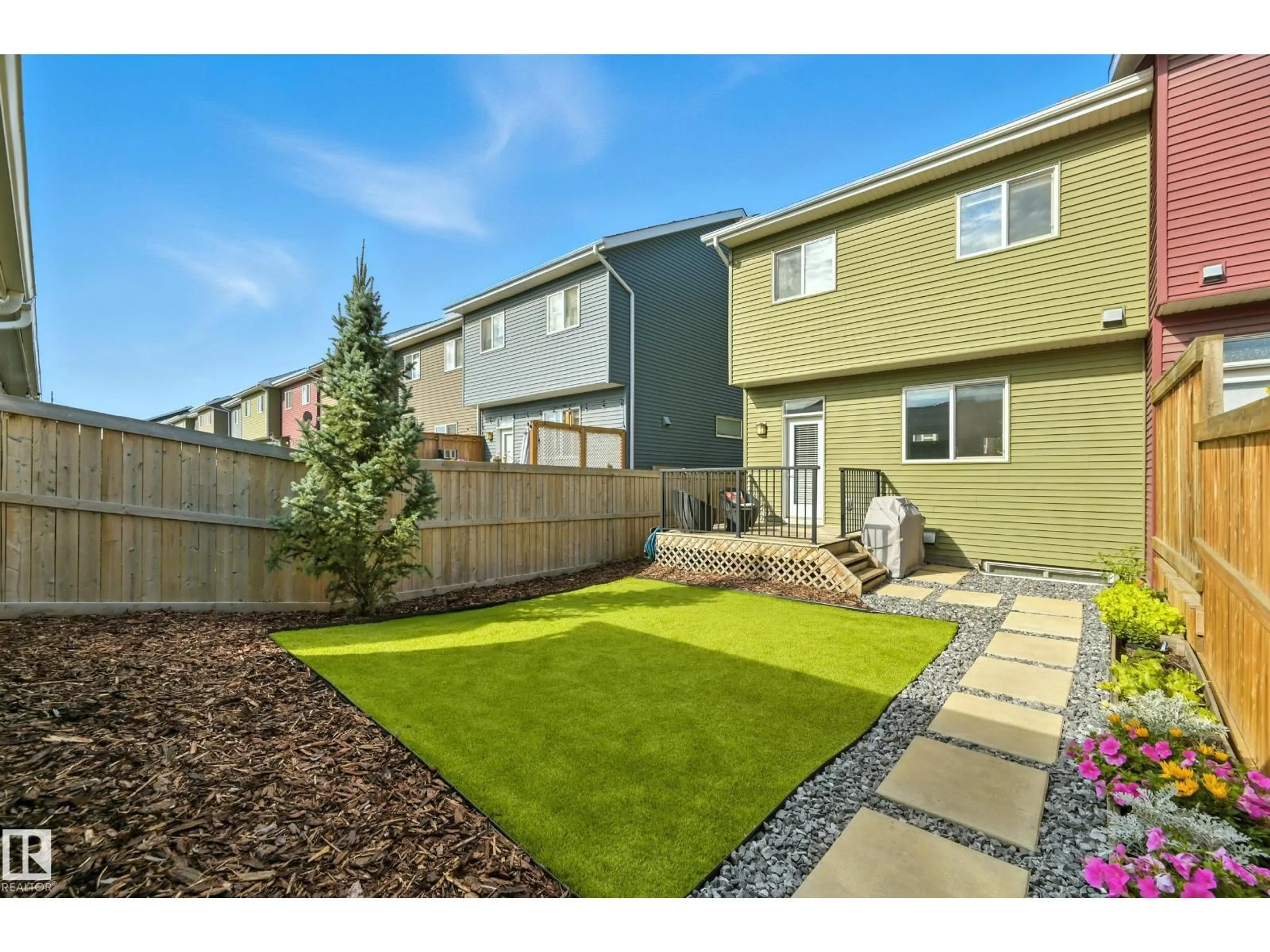 Patio, street for 2677 MAPLE WY, Edmonton Alberta T6T2C8