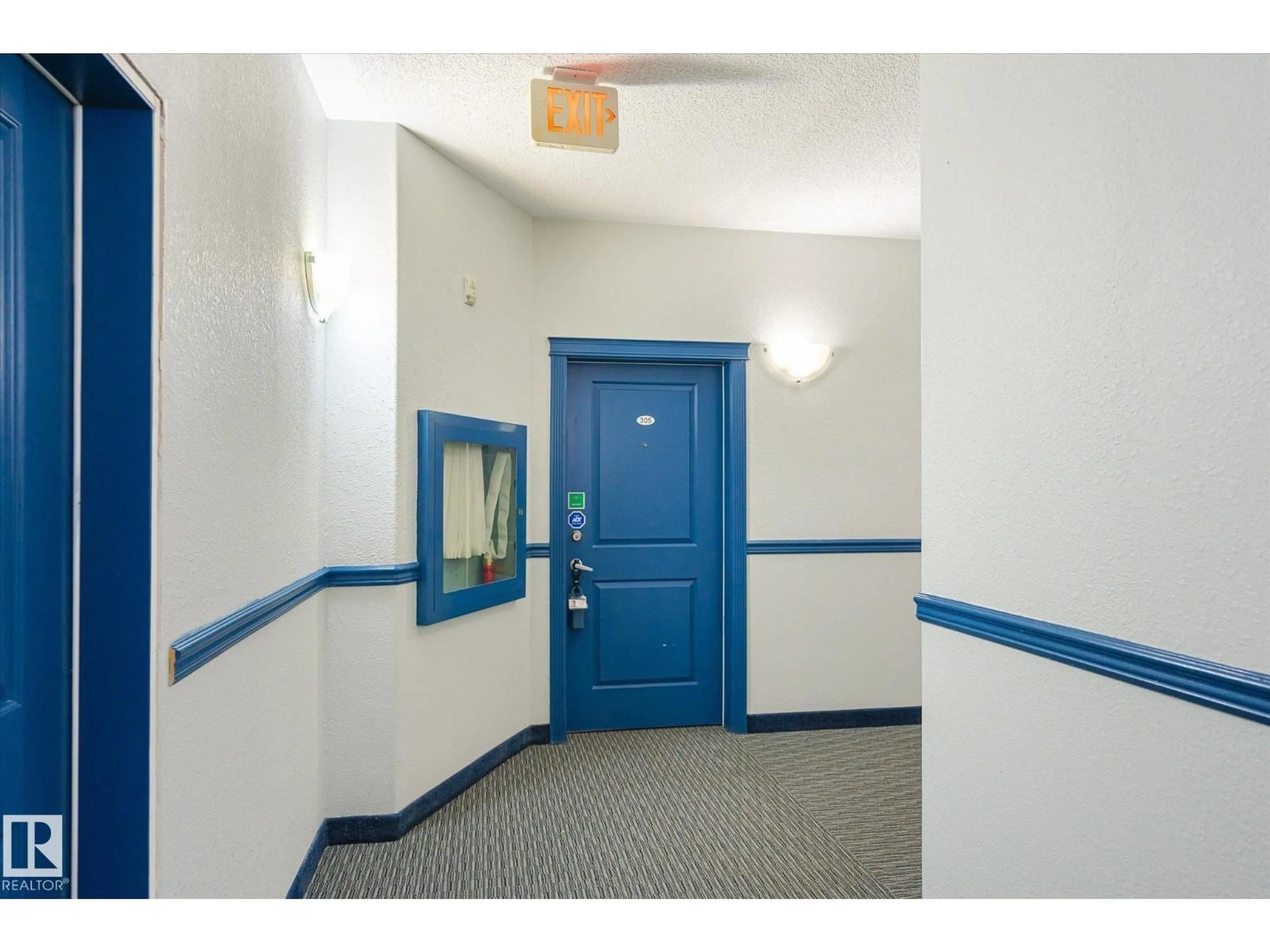 Indoor foyer for 305 - 2305 35A AV NW, Edmonton Alberta T6T1Z2