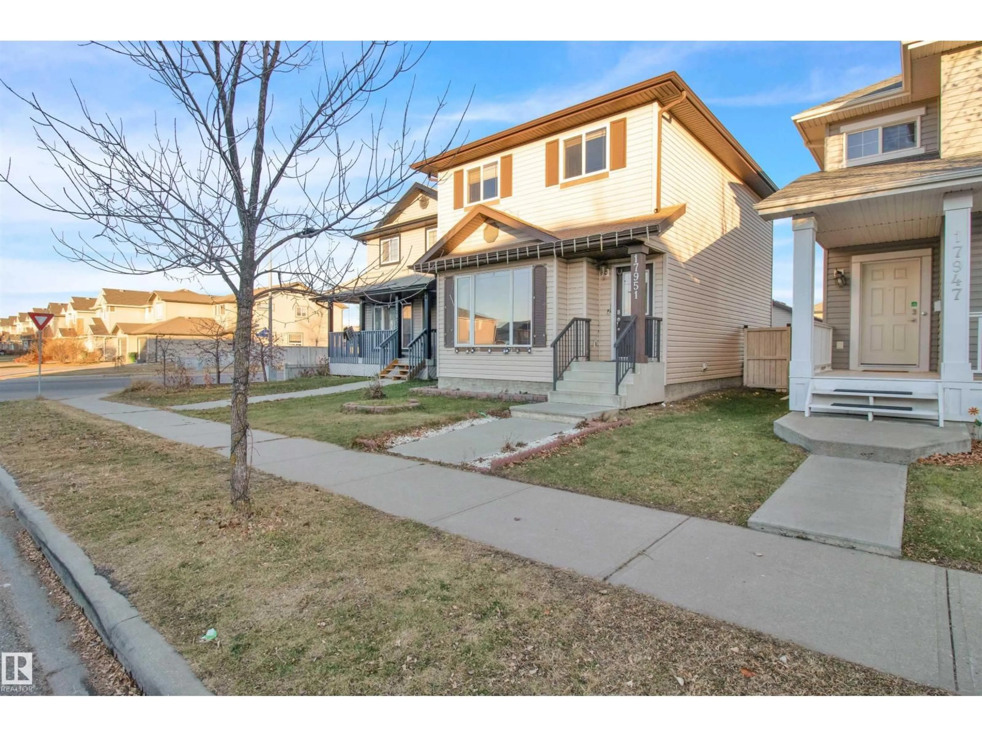 Unknown for 17951 85 ST, Edmonton Alberta T5Z0E4