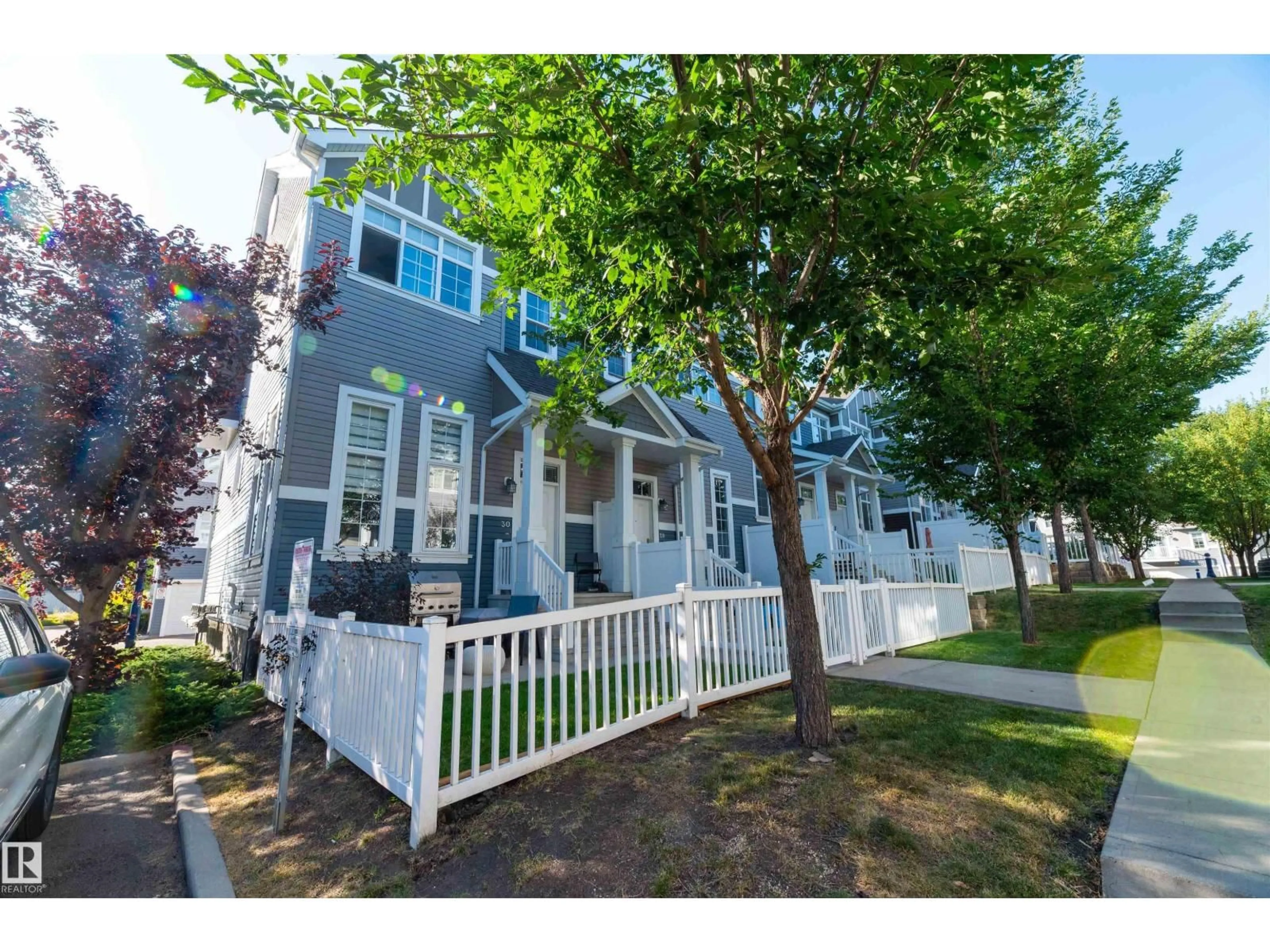 Unknown for 30 - 9151 SHAW WY, Edmonton Alberta T6X1W7