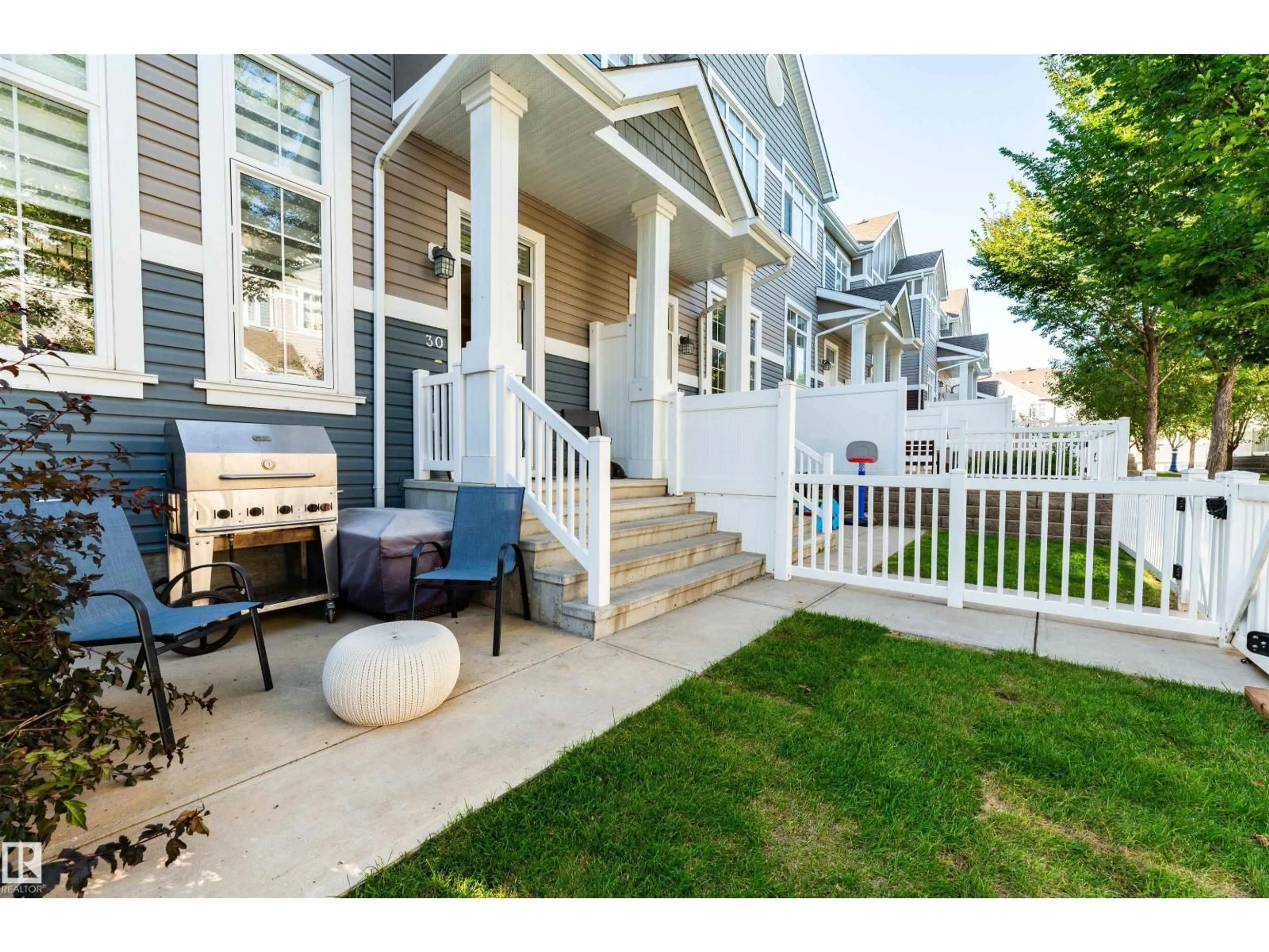 Unknown for 30 - 9151 SHAW WY, Edmonton Alberta T6X1W7