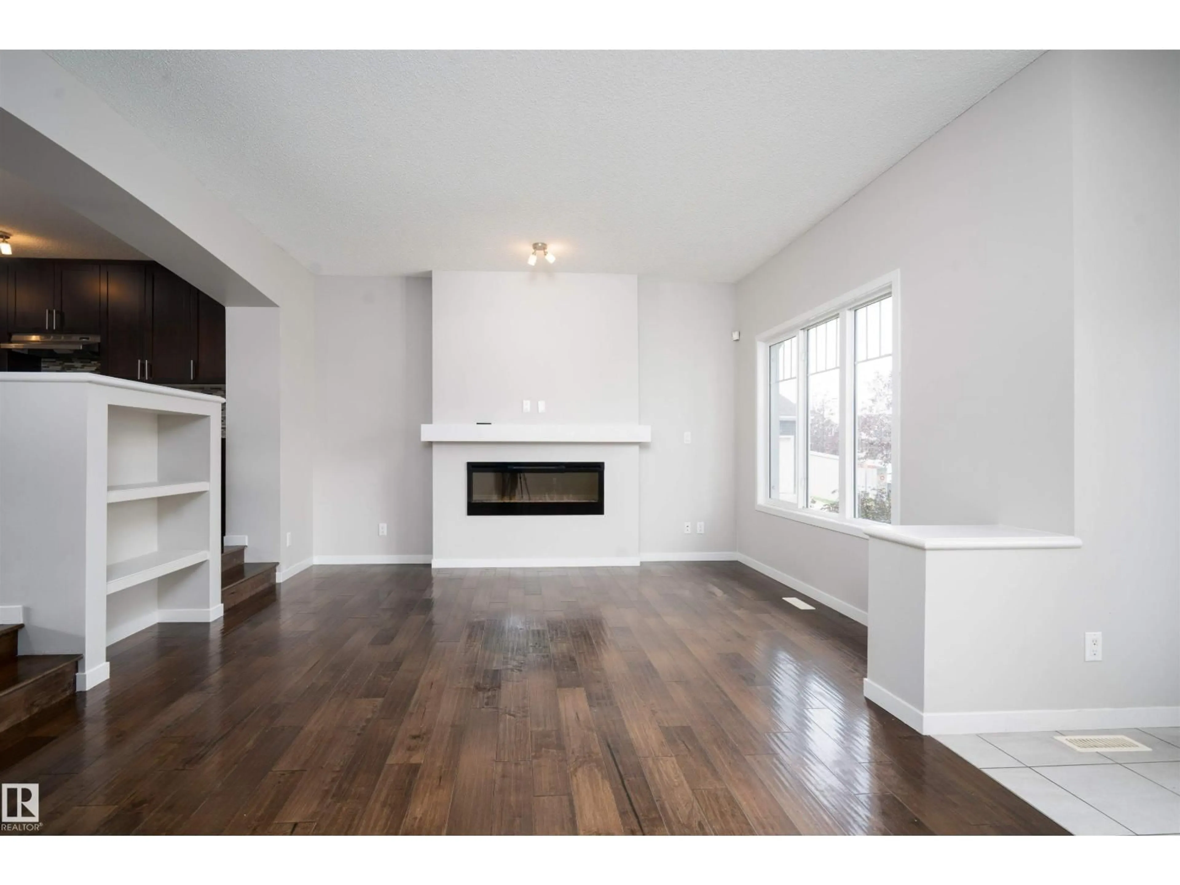 Unknown for 2606 COUGHLAN RD, Edmonton Alberta T6W3S1