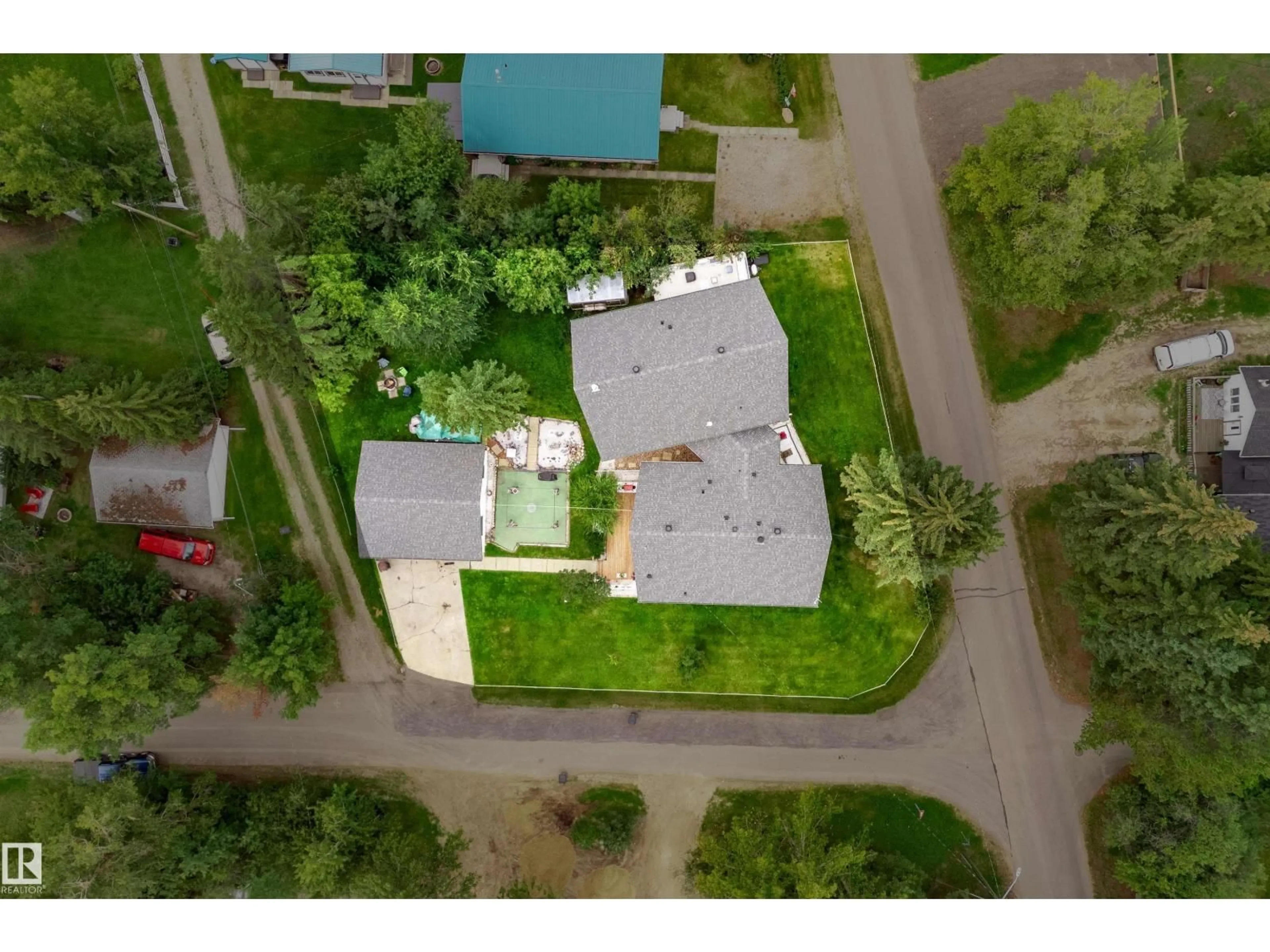 A pic from outside/outdoor area/front of a property/back of a property/a pic from drone, street for 4704 51 ST, Rural Lac Ste. Anne County Alberta T0E0A0