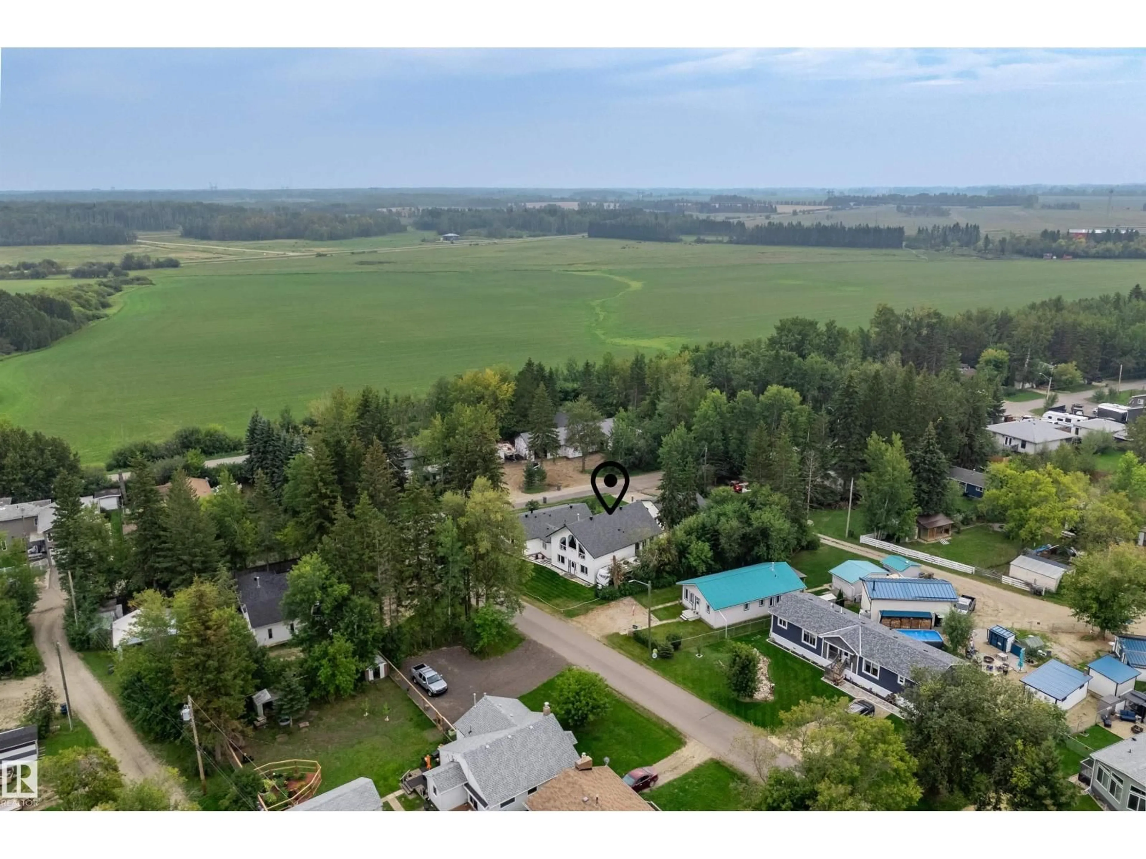 A pic from outside/outdoor area/front of a property/back of a property/a pic from drone, unknown for 4704 51 ST, Rural Lac Ste. Anne County Alberta T0E0A0