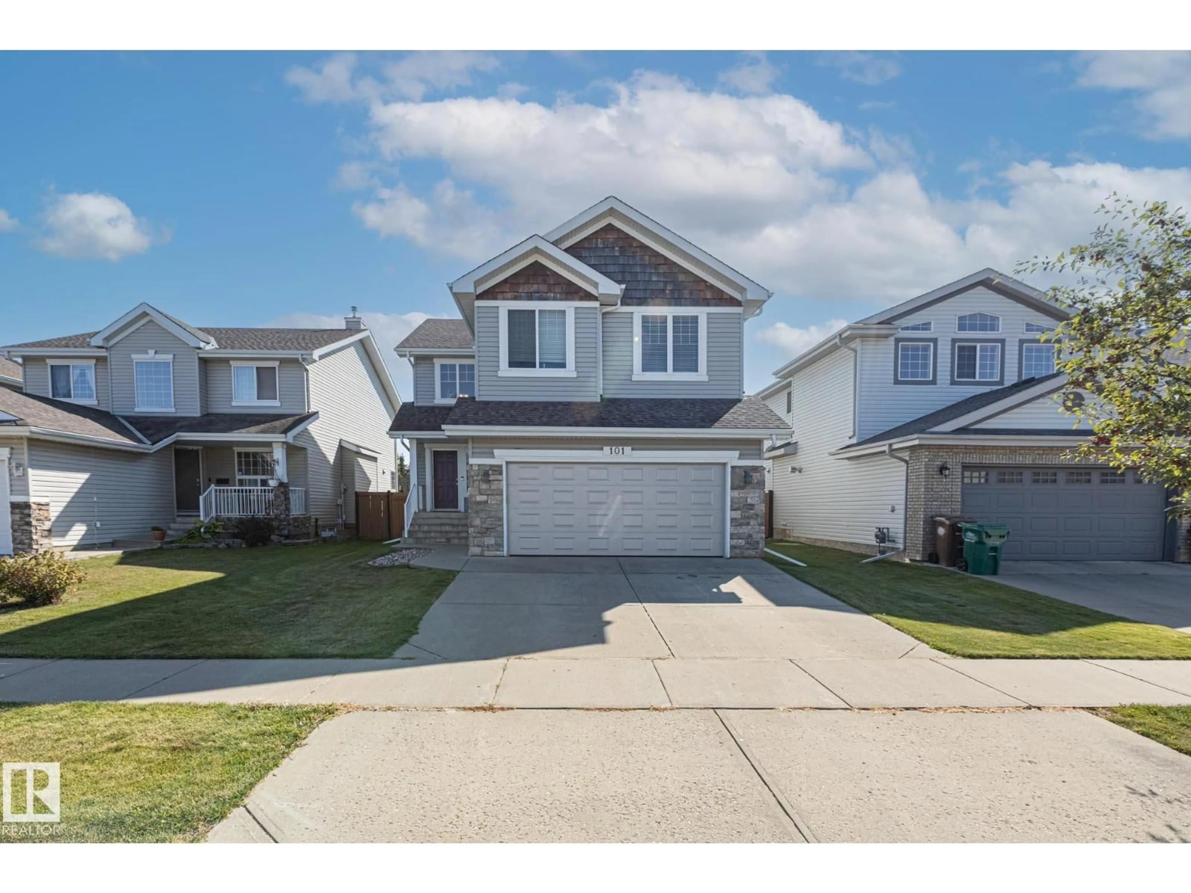 Home with vinyl exterior material, street for 101 NAPLES WY, St. Albert Alberta T8N7G2