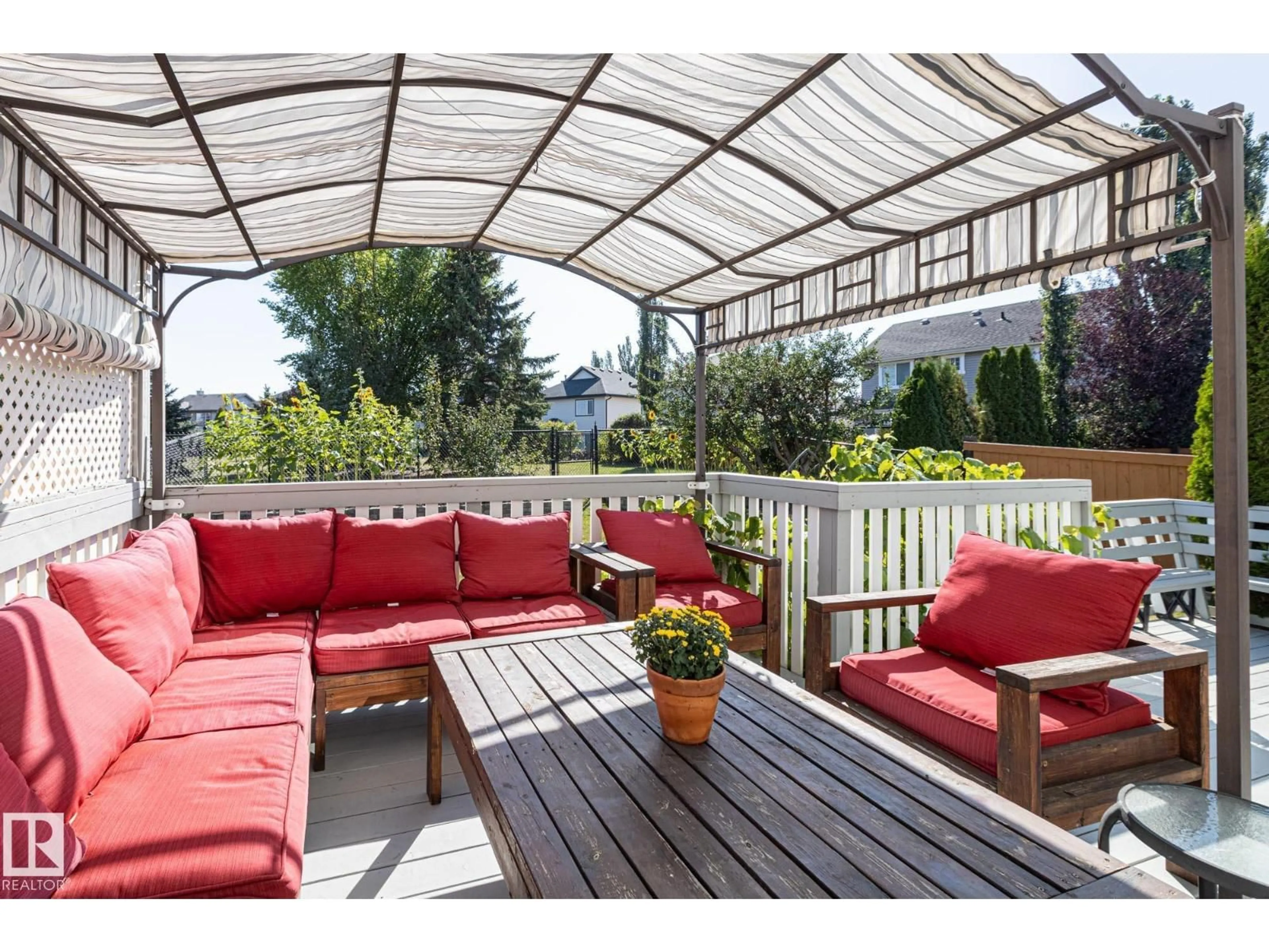 Patio, street for 101 NAPLES WY, St. Albert Alberta T8N7G2