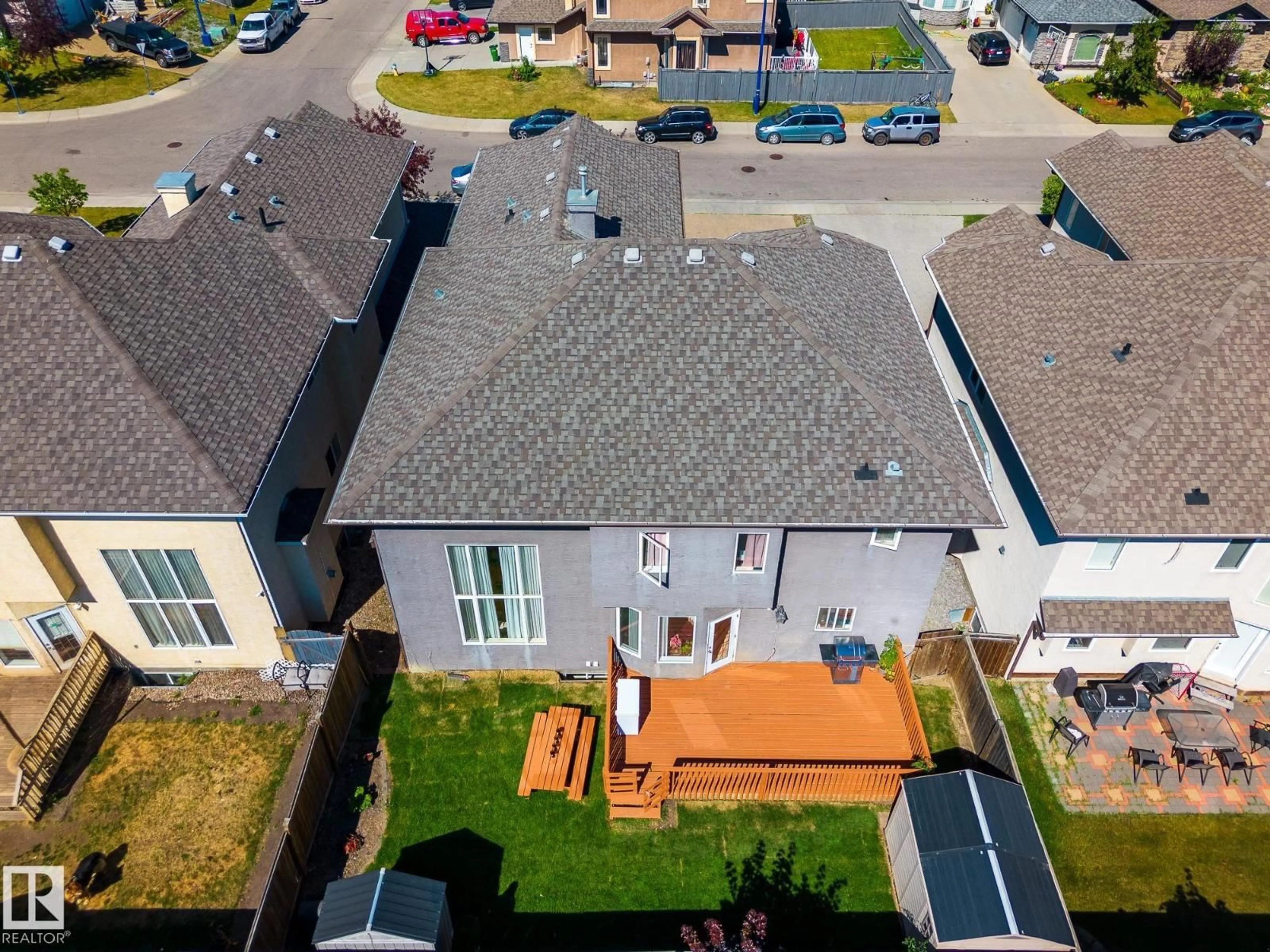 A pic from outside/outdoor area/front of a property/back of a property/a pic from drone, street for 6819 18 AV, Edmonton Alberta T6X0C9