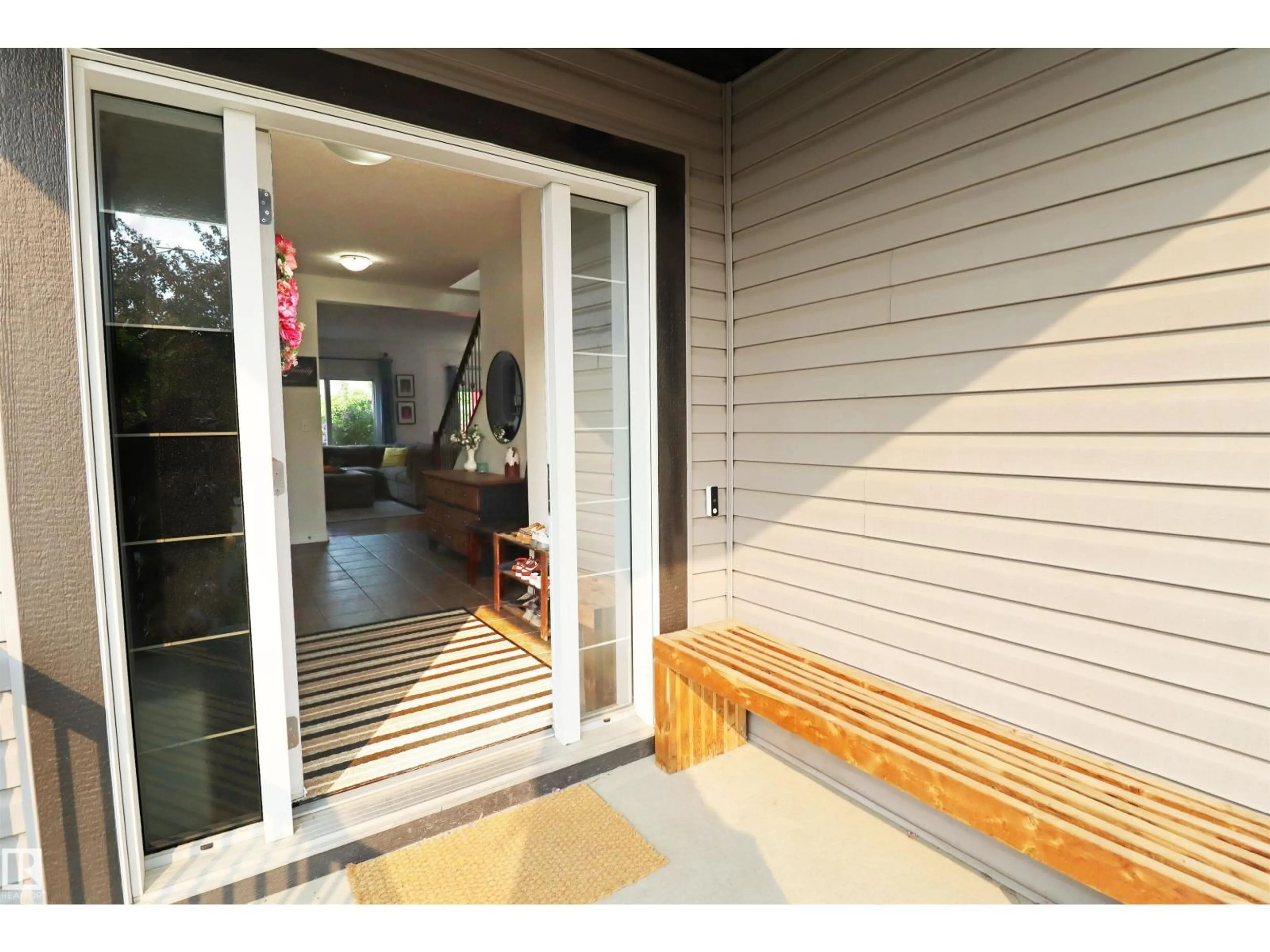 Indoor entryway for 24 HENDERSON LD, Spruce Grove Alberta T7X0C6