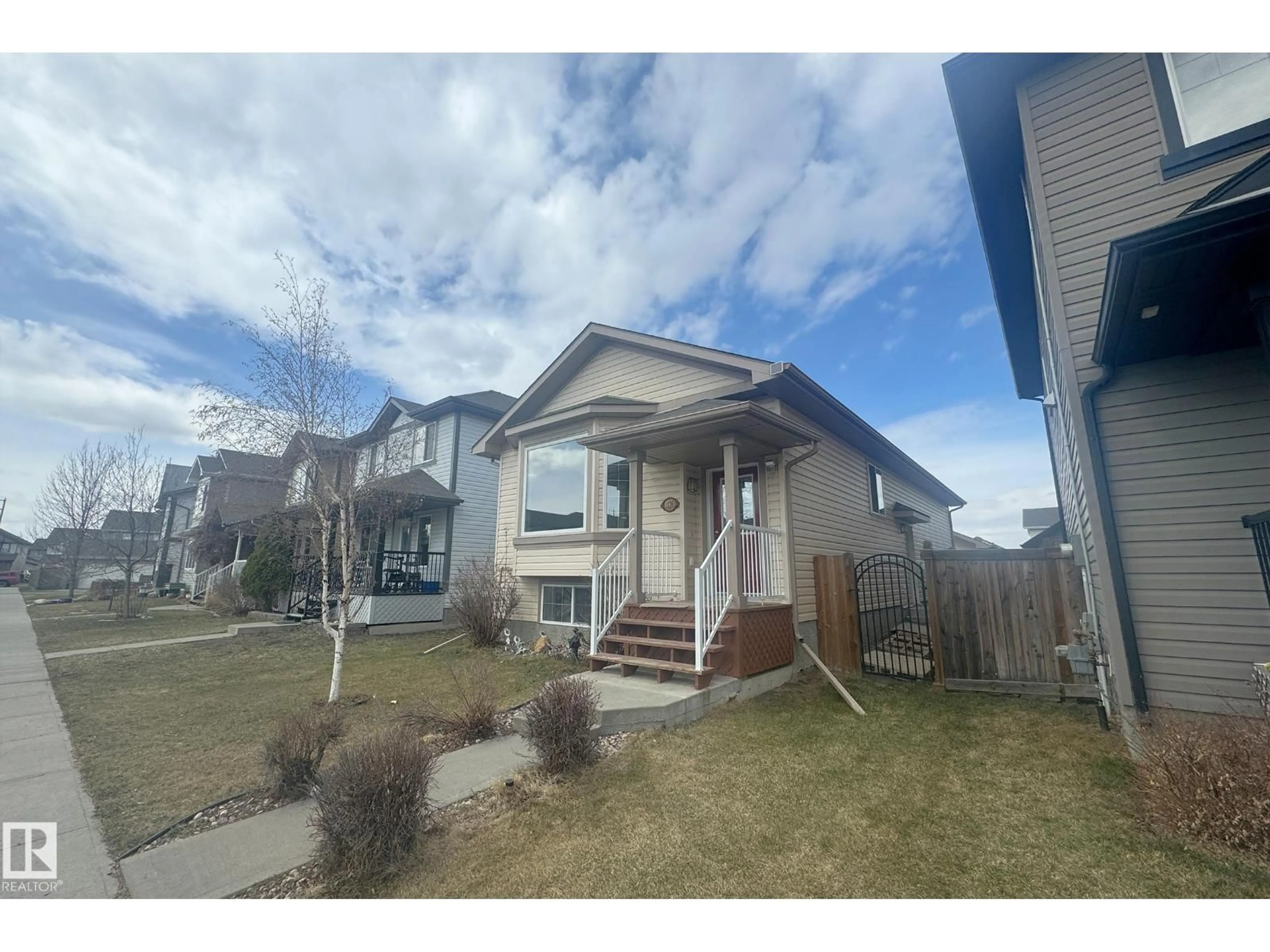 Unknown for 1126 36A AV, Edmonton Alberta T6T0G1