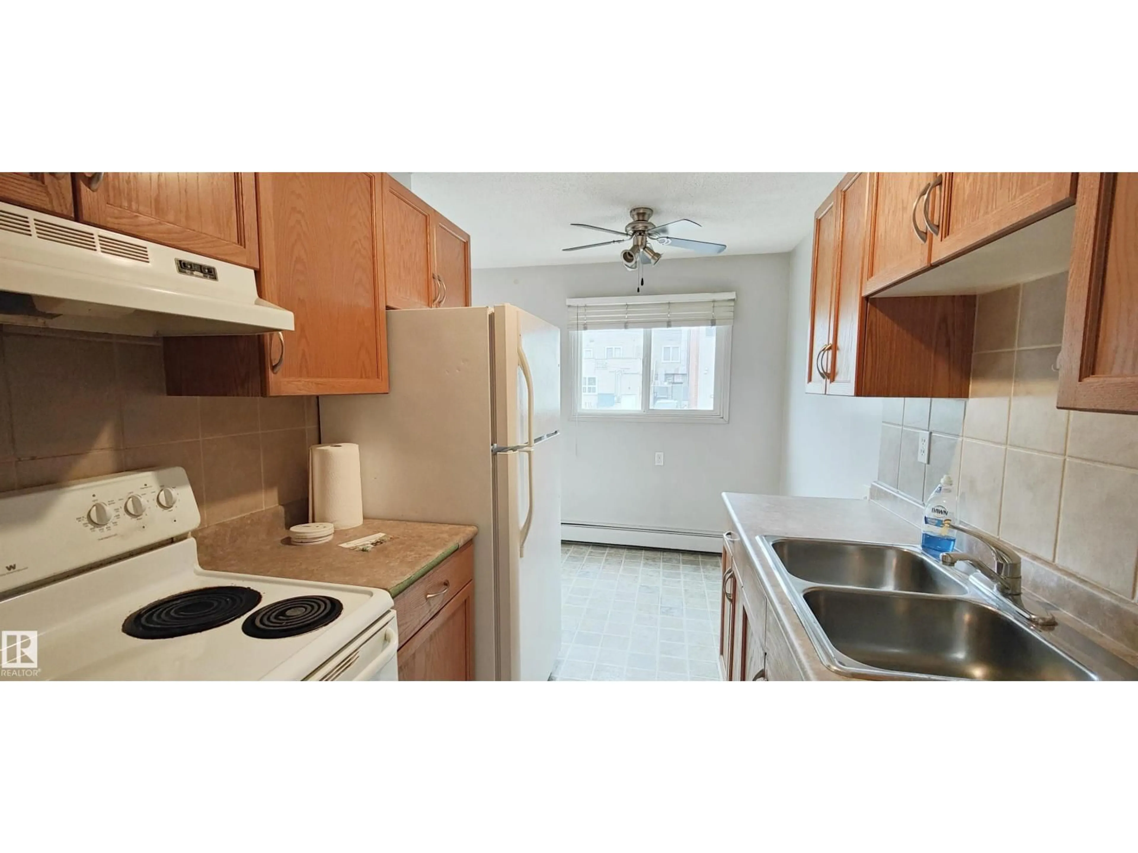 Standard kitchen, unknown for 207 - 10815 83 AV, Edmonton Alberta T6E2E6
