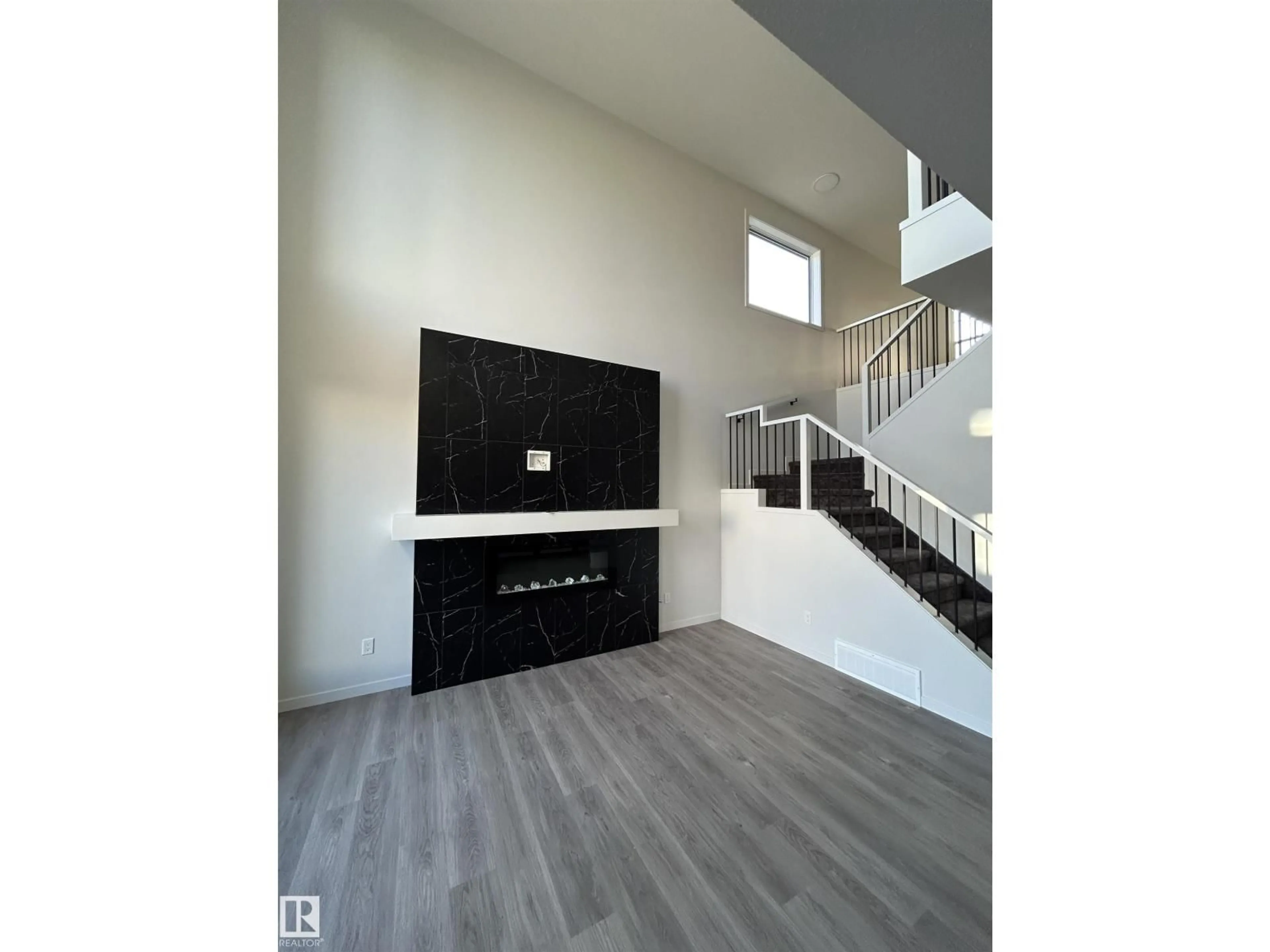 A pic of a room for SW - 2203 158 ST, Edmonton Alberta T6W5P5
