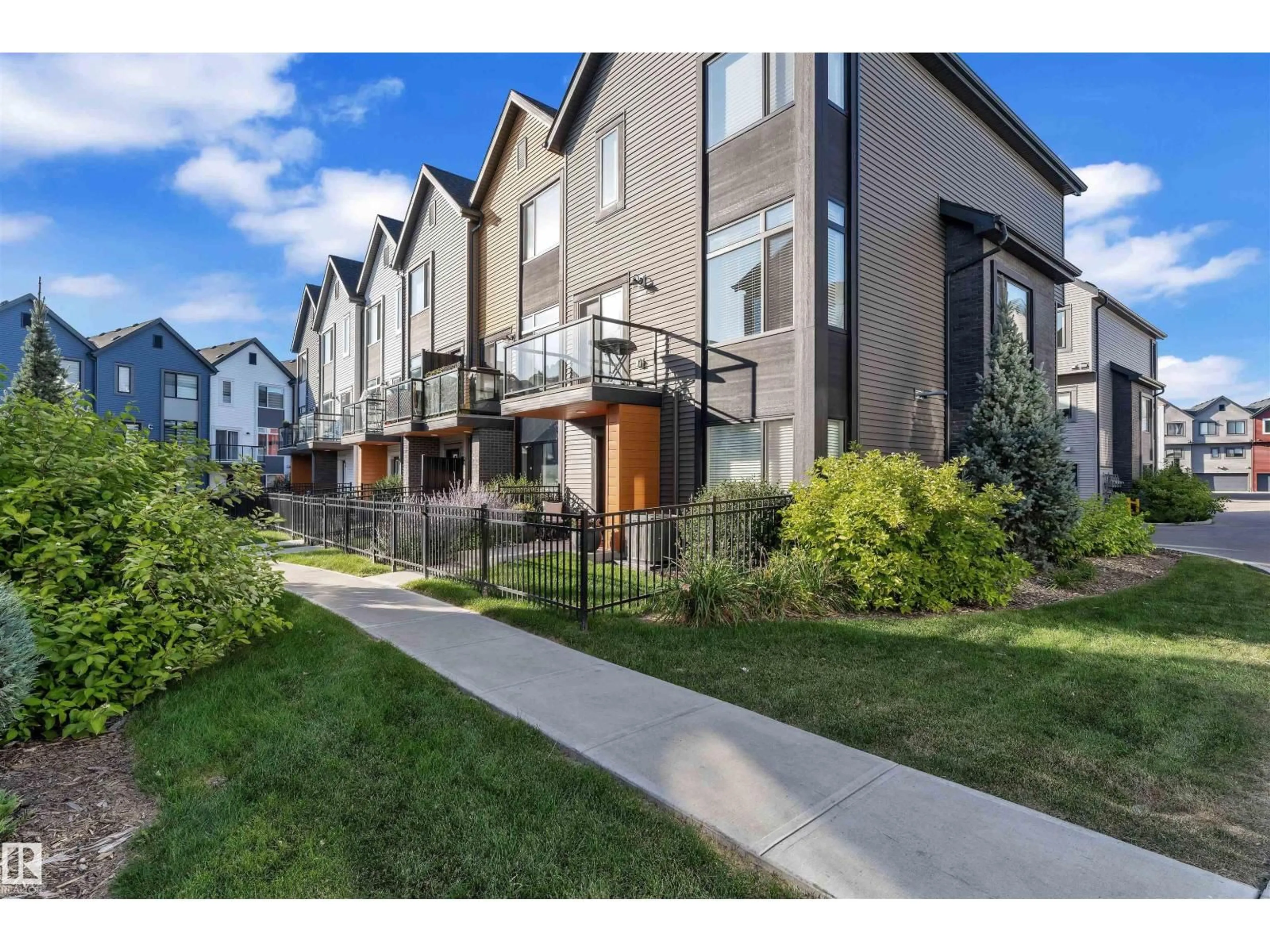 Unknown for 1010 - 83 RABBIT HILL RD, Edmonton Alberta T6W4G7