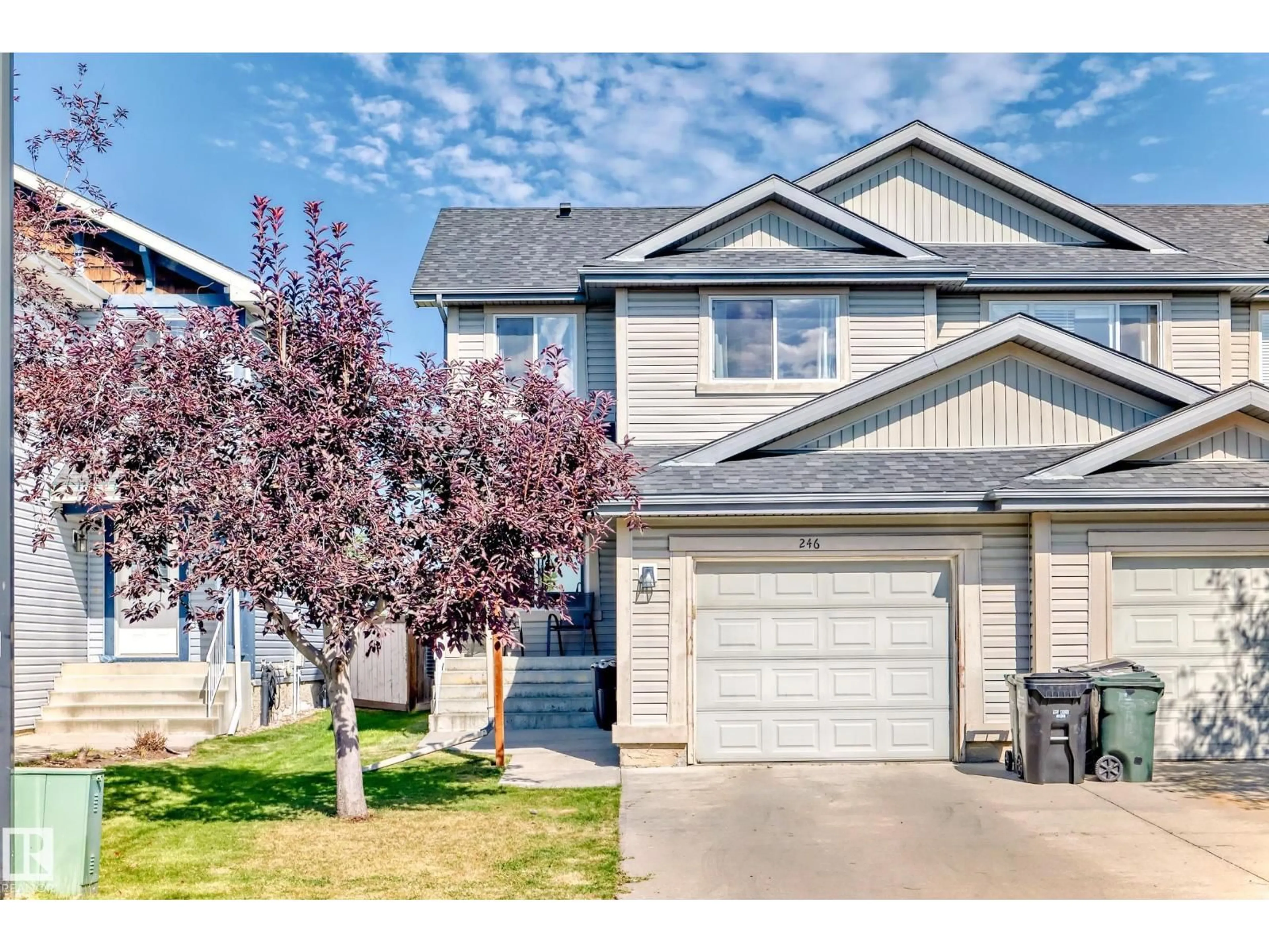 Home with vinyl exterior material, street for 246 SUMMERTON CR, Sherwood Park Alberta T8H2V6