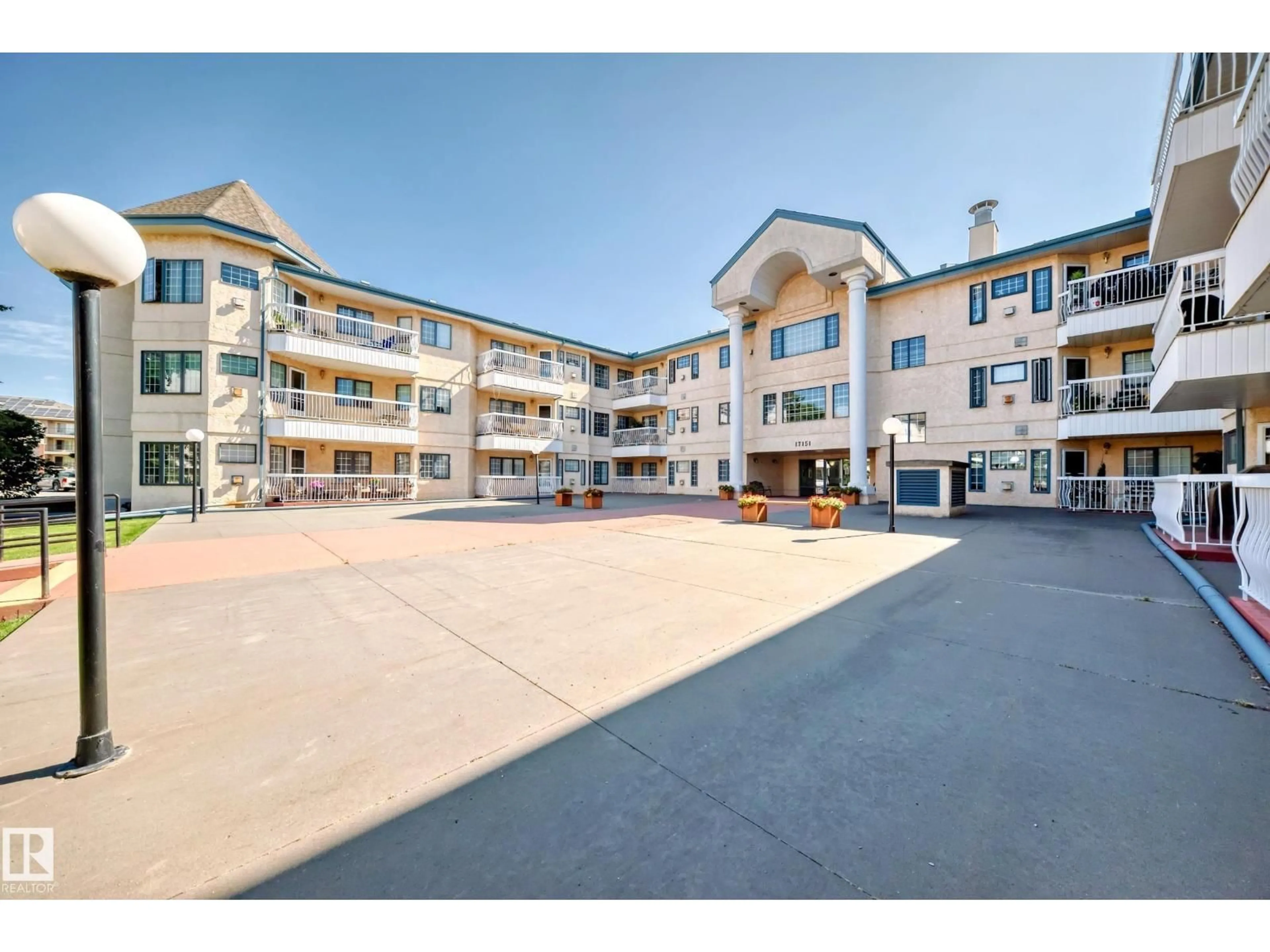 Patio, building for #116 - 17151 94A AV, Edmonton Alberta T5T5Z9